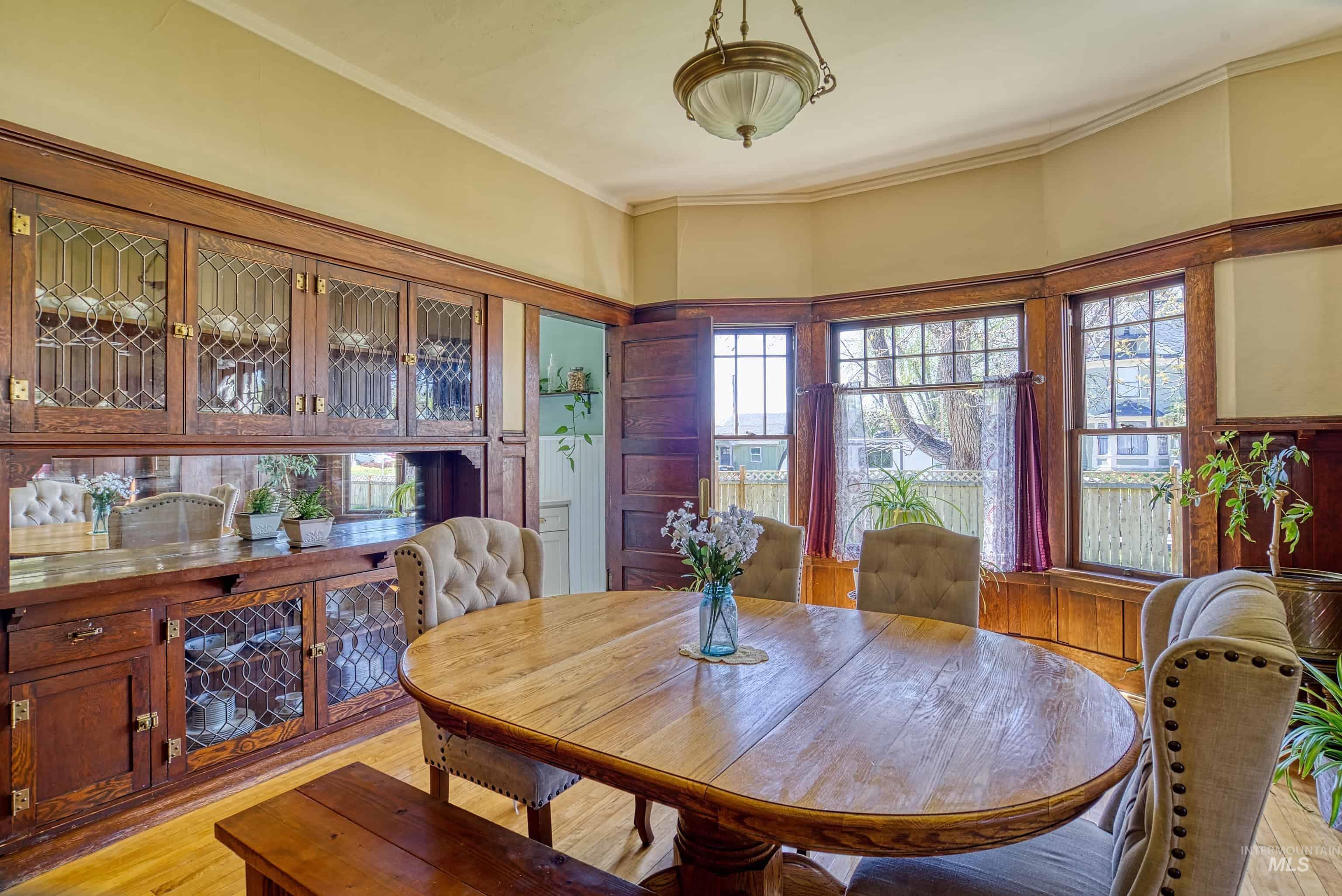 407 E Main Street, Weiser, Idaho 83672, 4 Bedrooms, 2 Bathrooms, Residential For Sale, Price $475,000,MLS 98984168