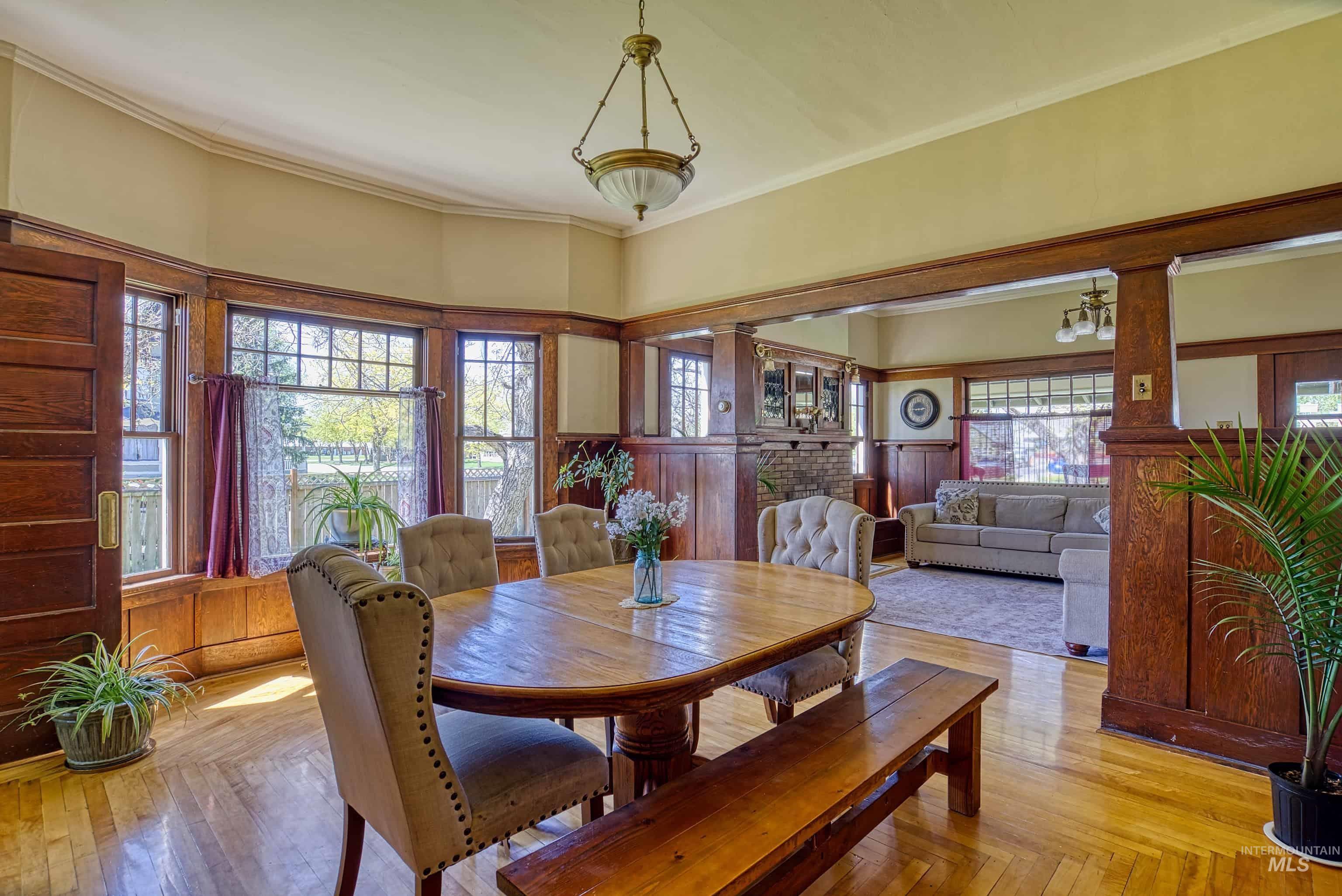 407 E Main Street, Weiser, Idaho 83672, 4 Bedrooms, 2 Bathrooms, Residential For Sale, Price $475,000,MLS 98984168