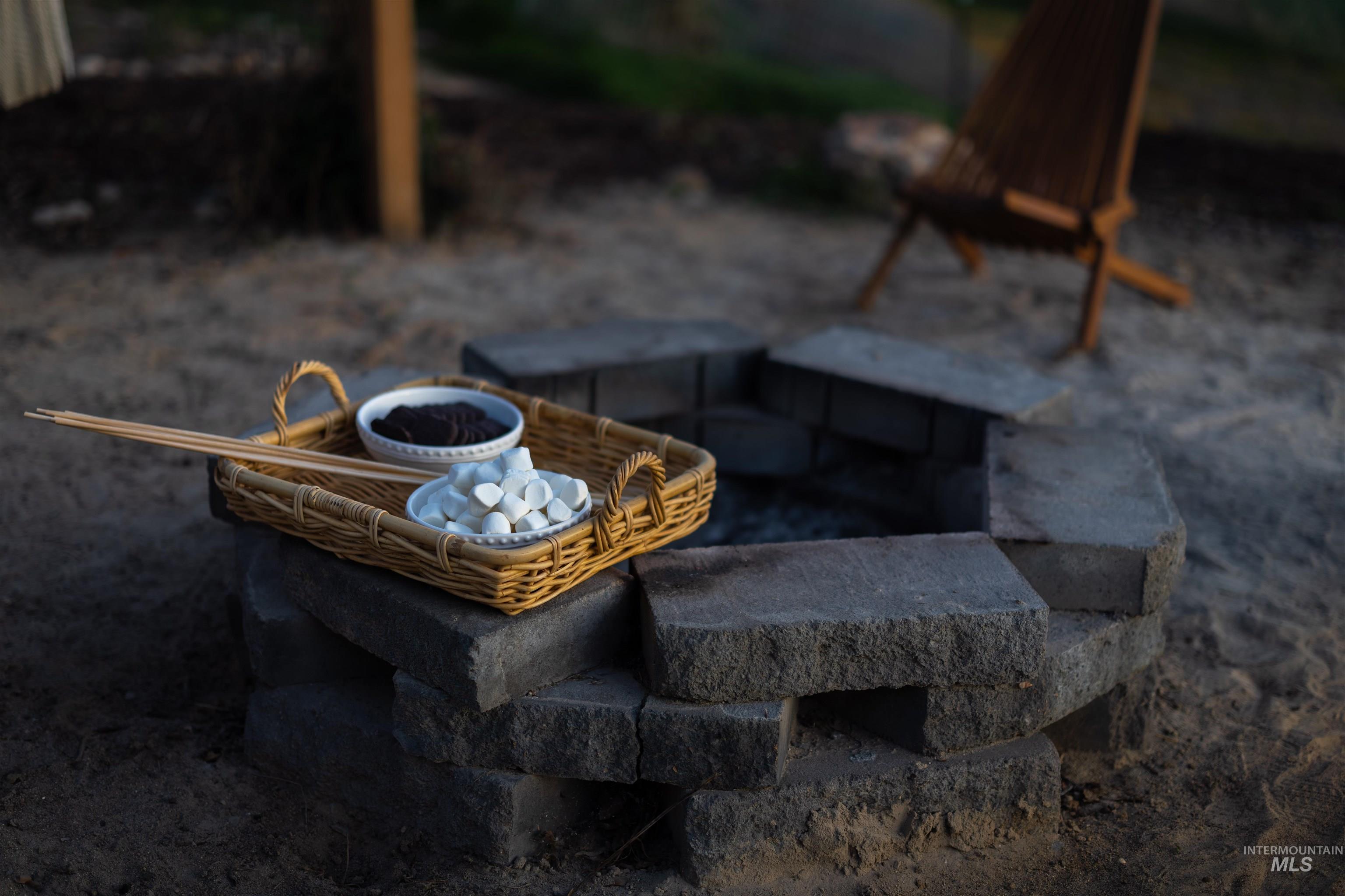 14526 Perfection Lane, Caldwell, Idaho 83607-4504, 5 Bedrooms, 3 Bathrooms, Residential For Sale, Price $849,900, 98984170