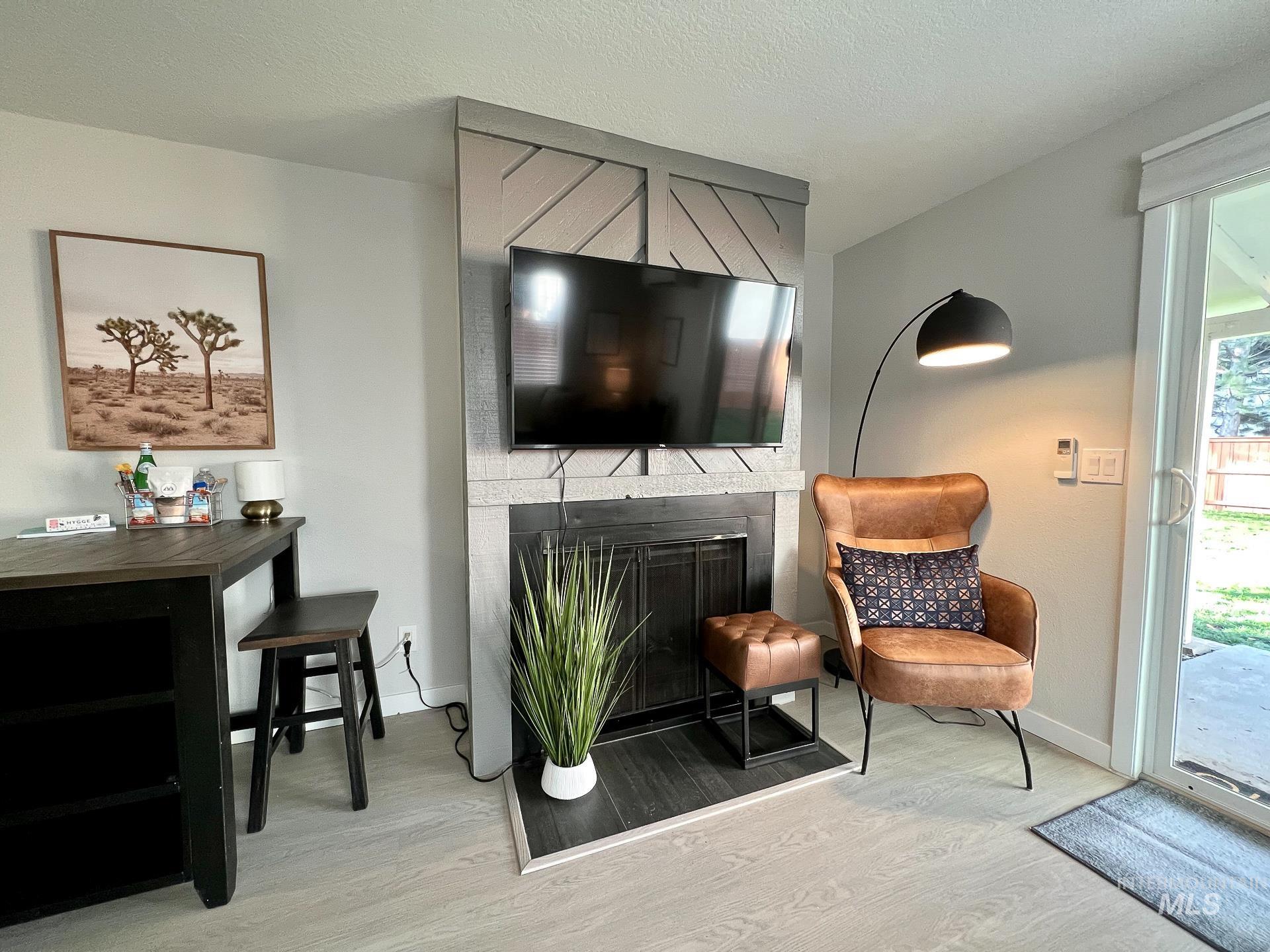 2177-2179 S Gekeler Ln, Boise, Idaho 83706, 2 Bedrooms, 1.5 Bathrooms, Residential Income For Sale, Price $699,000, 98984171