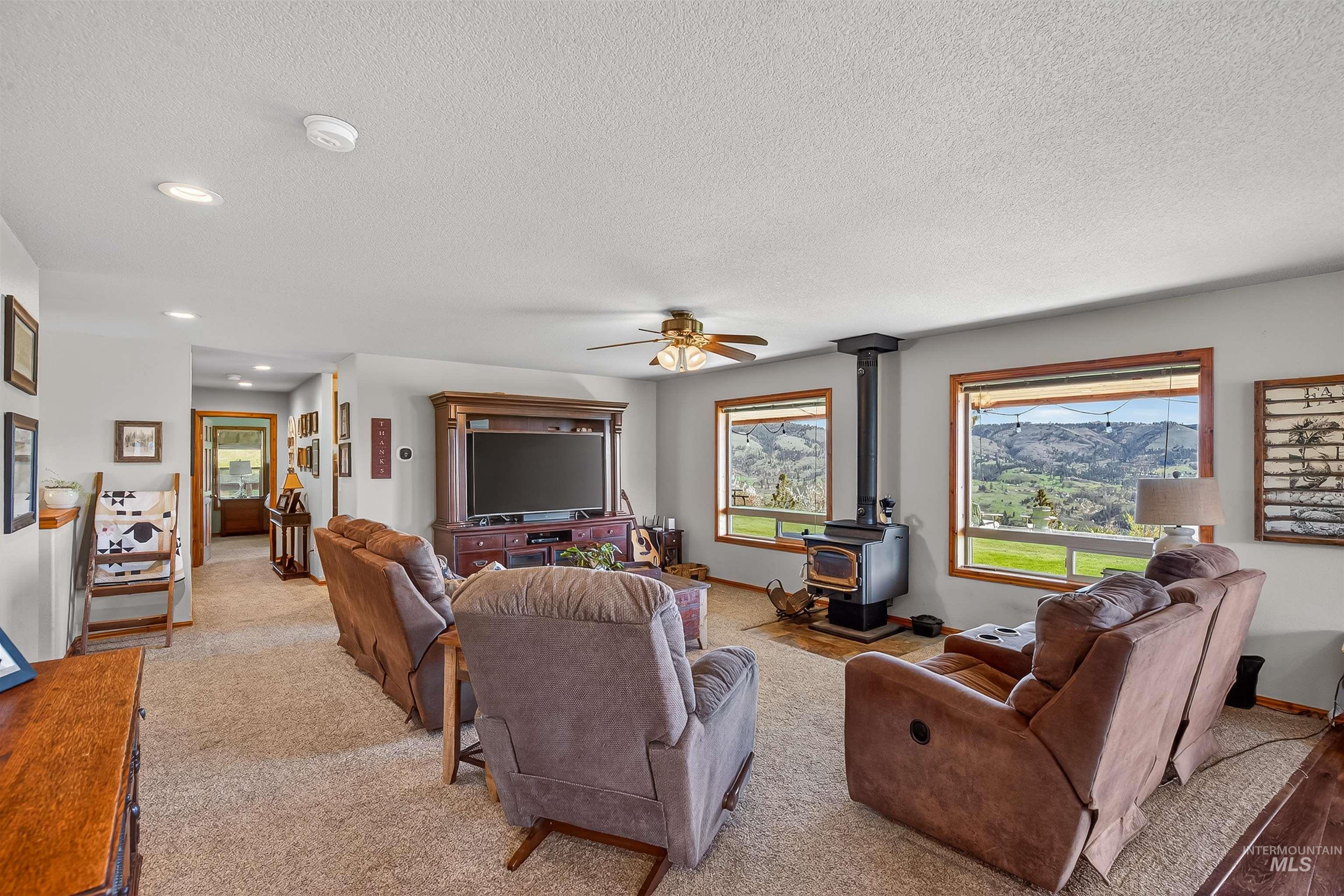 3238 Hwy 64, Kamiah, Idaho 83536, 3 Bedrooms, 3 Bathrooms, Residential For Sale, Price $749,000, 98984174