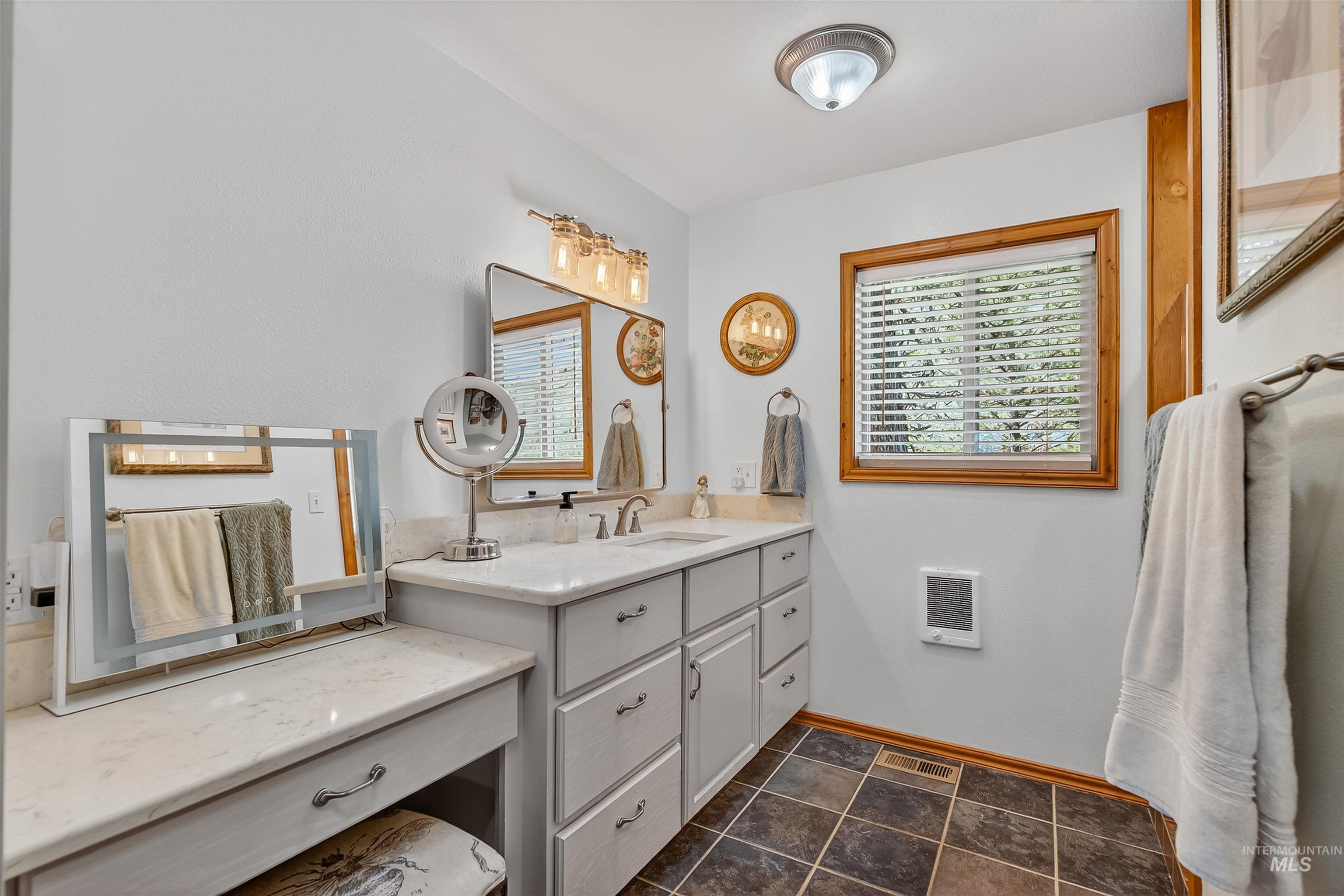 3238 Hwy 64, Kamiah, Idaho 83536, 3 Bedrooms, 3 Bathrooms, Residential For Sale, Price $749,000, 98984174