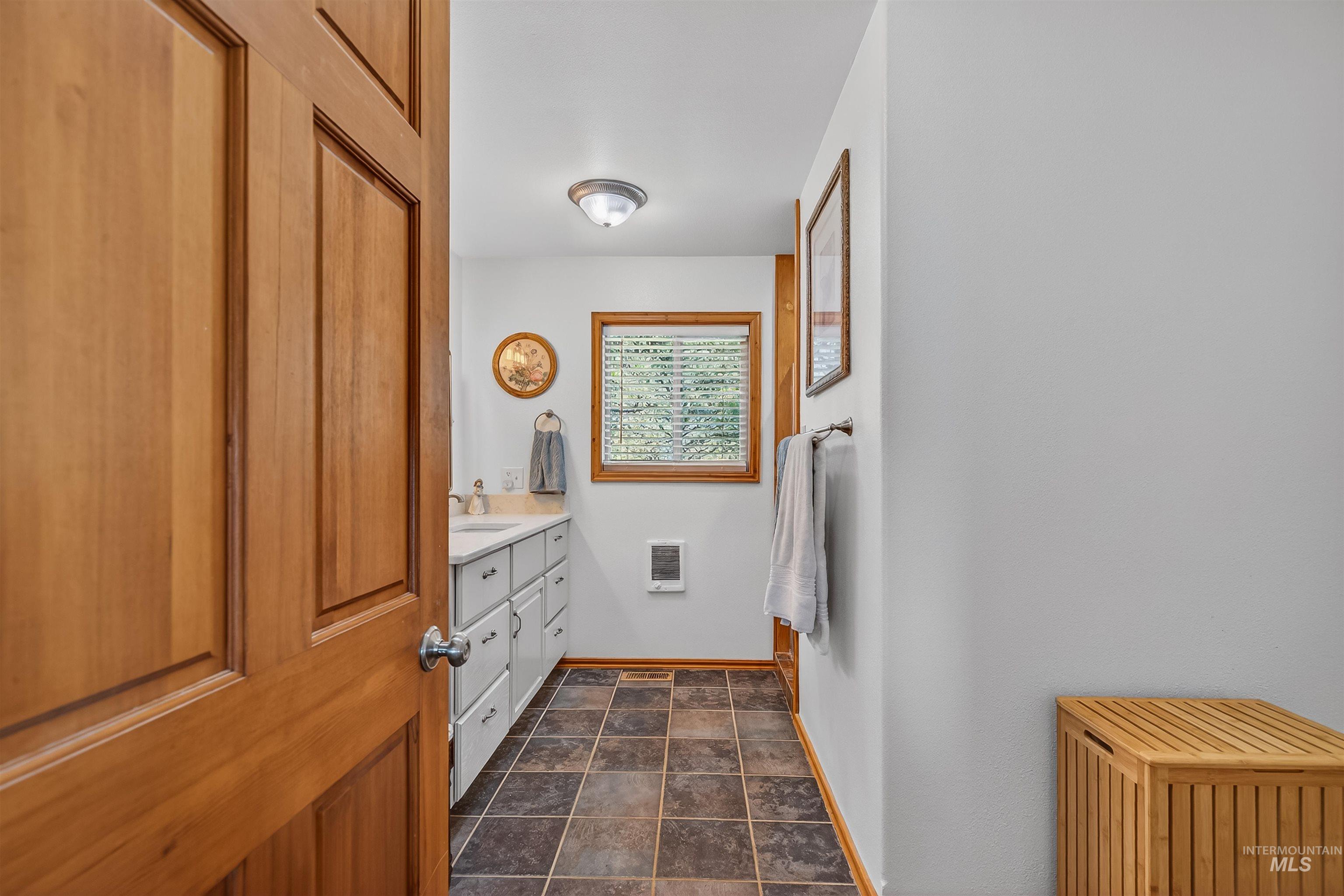 3238 Hwy 64, Kamiah, Idaho 83536, 3 Bedrooms, 3 Bathrooms, Residential For Sale, Price $749,000, 98984174