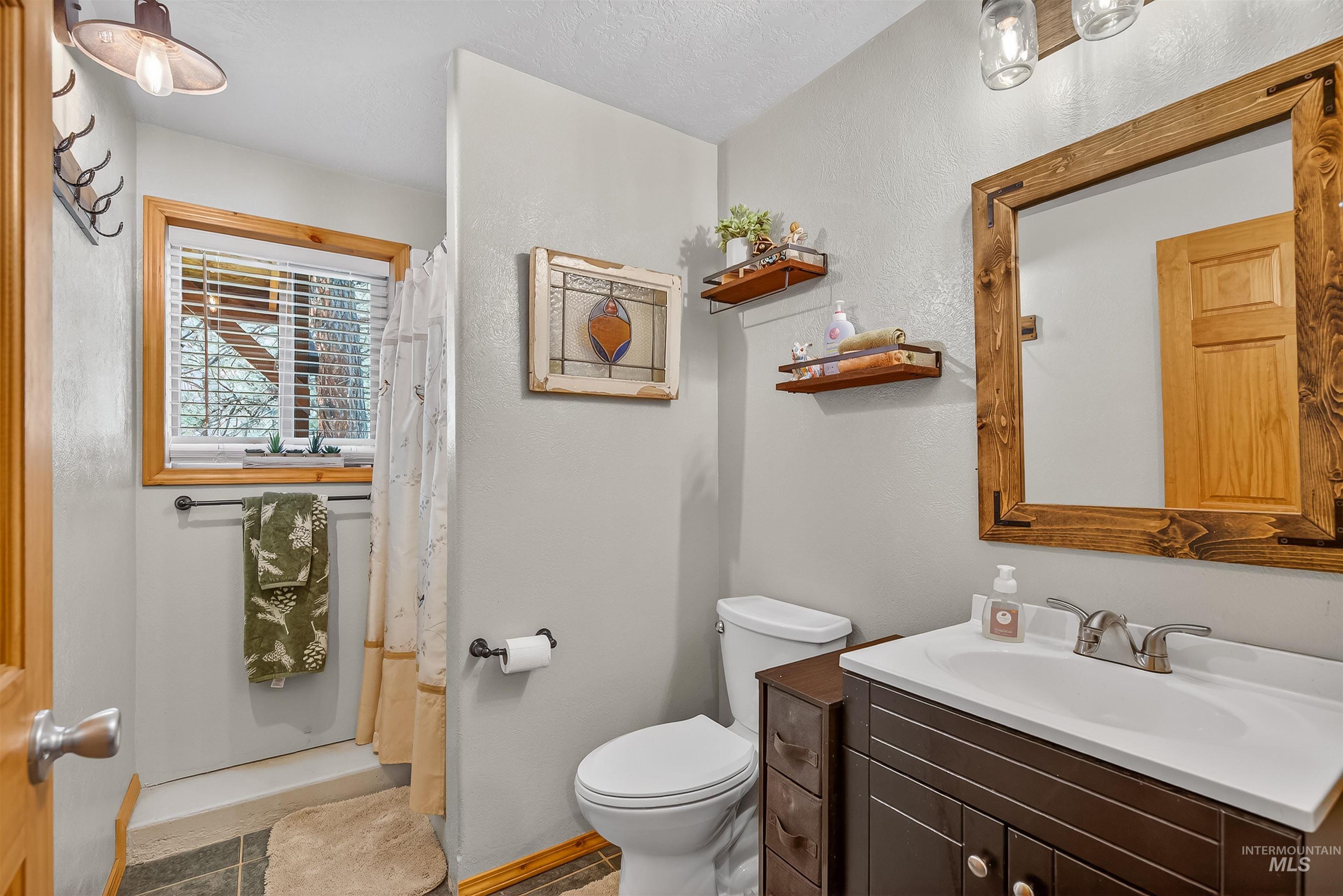 3238 Hwy 64, Kamiah, Idaho 83536, 3 Bedrooms, 3 Bathrooms, Residential For Sale, Price $749,000, 98984174