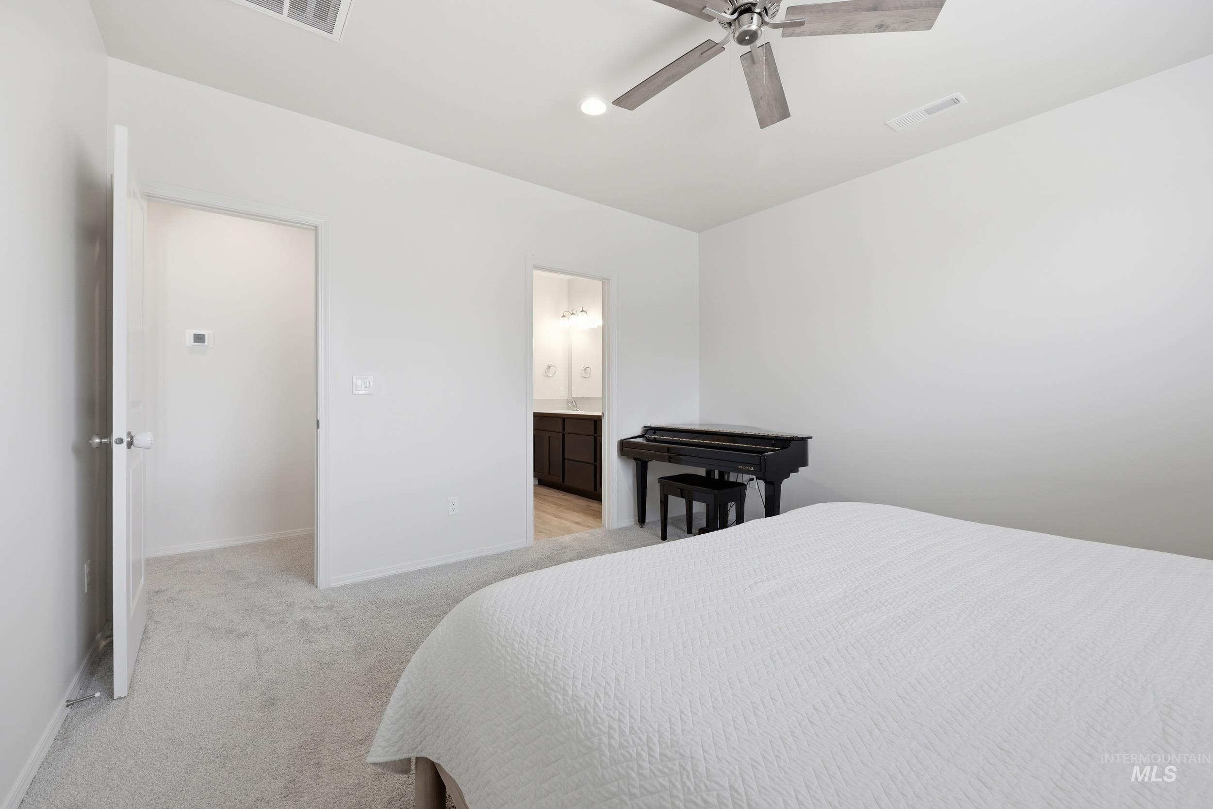 4797 E Grassway Dr, Nampa, Idaho 83686, 3 Bedrooms, 2 Bathrooms, Residential For Sale, Price $422,000,MLS 98984175