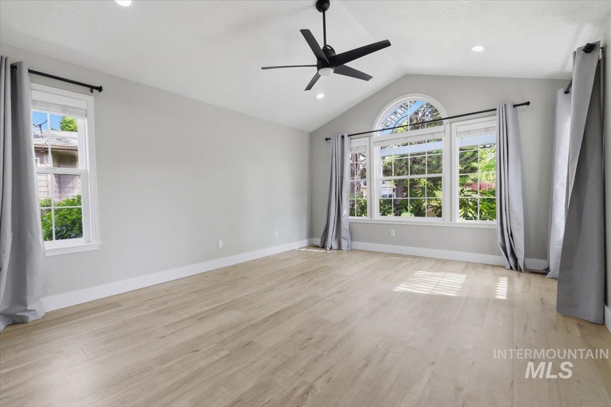 2922 S Whitehaven Pl, Eagle, Idaho 83616, 4 Bedrooms, 2 Bathrooms, Residential For Sale, Price $775,000, 98984176