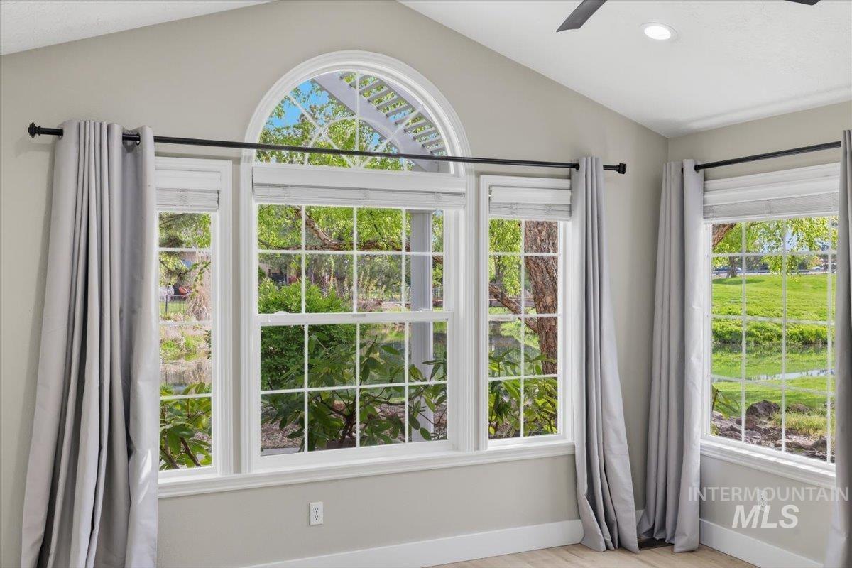 2922 S Whitehaven Pl, Eagle, Idaho 83616, 4 Bedrooms, 2 Bathrooms, Residential For Sale, Price $775,000, 98984176