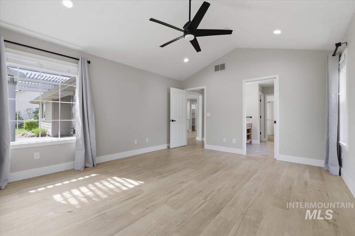 2922 S Whitehaven Pl, Eagle, Idaho 83616, 4 Bedrooms, 2 Bathrooms, Residential For Sale, Price $775,000, 98984176