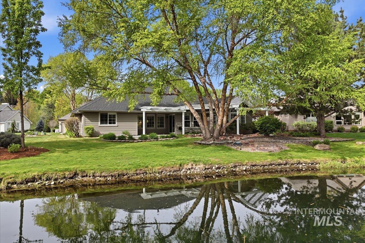 2922 S Whitehaven Pl, Eagle, Idaho 83616, 4 Bedrooms, 2 Bathrooms, Residential For Sale, Price $775,000, 98984176