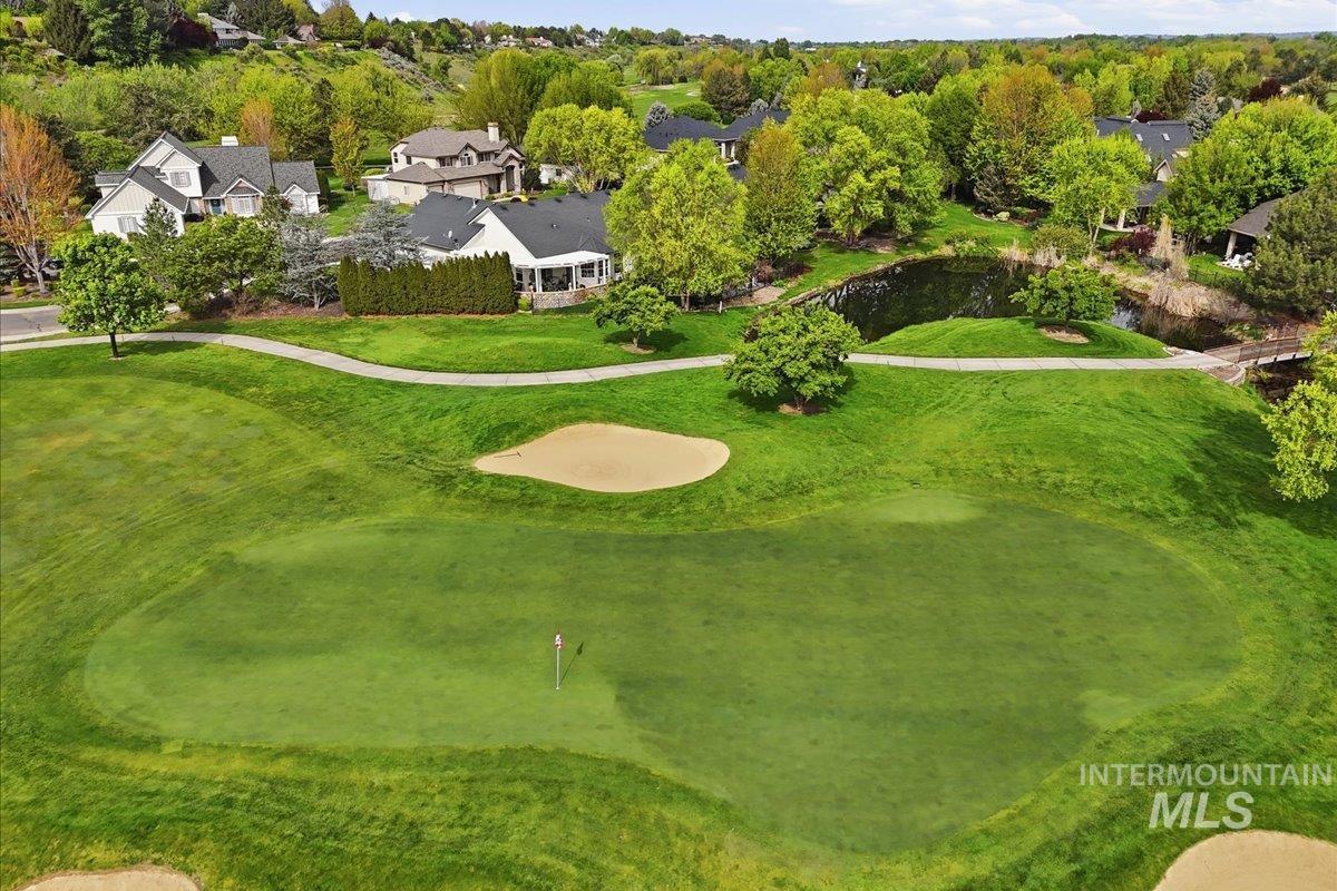 2922 S Whitehaven Pl, Eagle, Idaho 83616, 4 Bedrooms, 2 Bathrooms, Residential For Sale, Price $775,000, 98984176