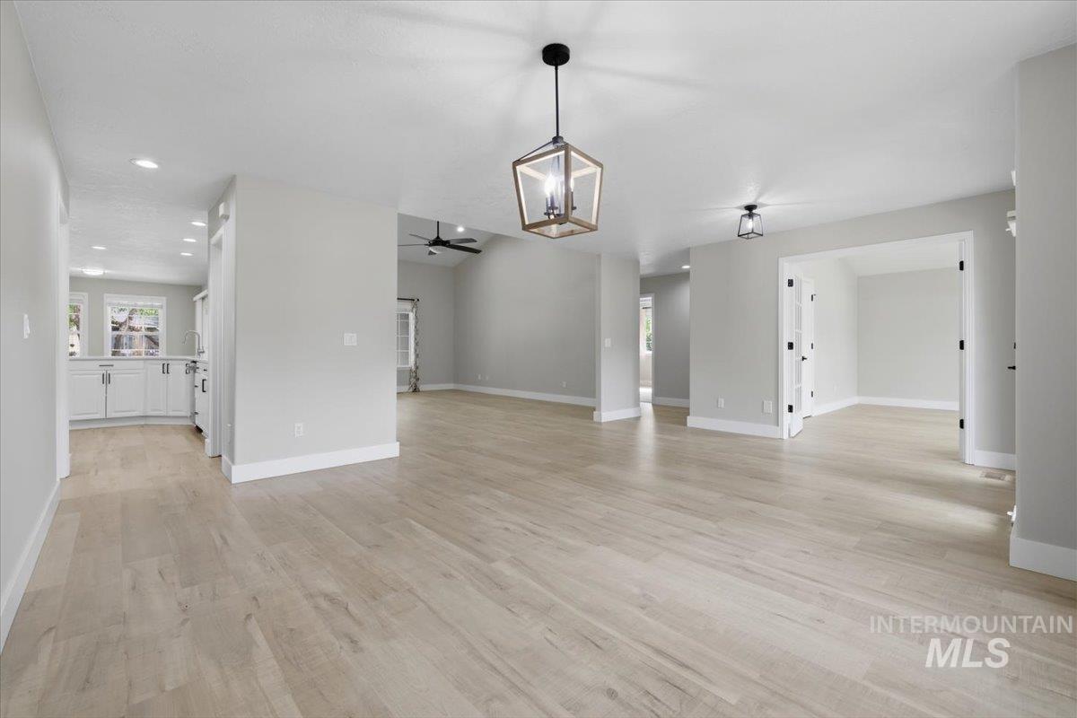 2922 S Whitehaven Pl, Eagle, Idaho 83616, 4 Bedrooms, 2 Bathrooms, Residential For Sale, Price $775,000, 98984176