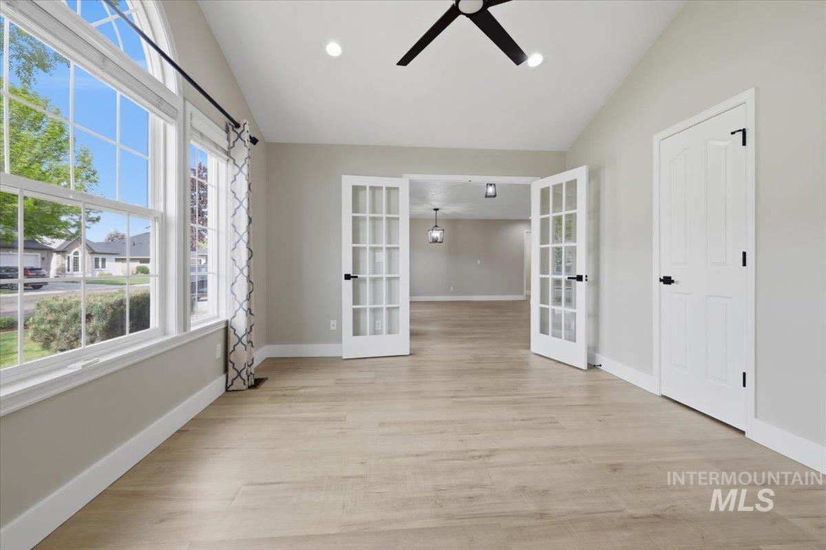 2922 S Whitehaven Pl, Eagle, Idaho 83616, 4 Bedrooms, 2 Bathrooms, Residential For Sale, Price $775,000, 98984176