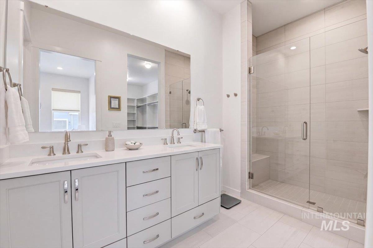 2161 N Leatherwood Ave, Star, Idaho 83669, 2 Bedrooms, 2 Bathrooms, Residential For Sale, Price $449,990,MLS 98984177