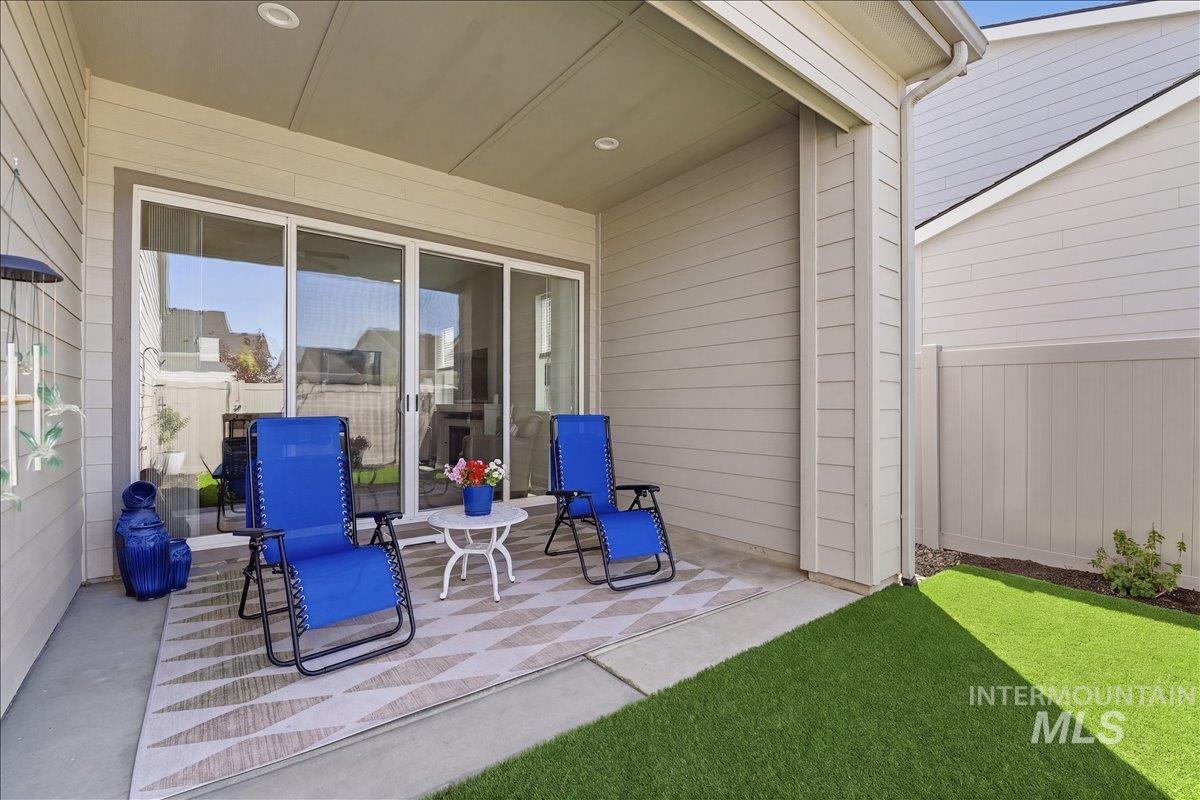 2161 N Leatherwood Ave, Star, Idaho 83669, 2 Bedrooms, 2 Bathrooms, Residential For Sale, Price $439,990, 98984177