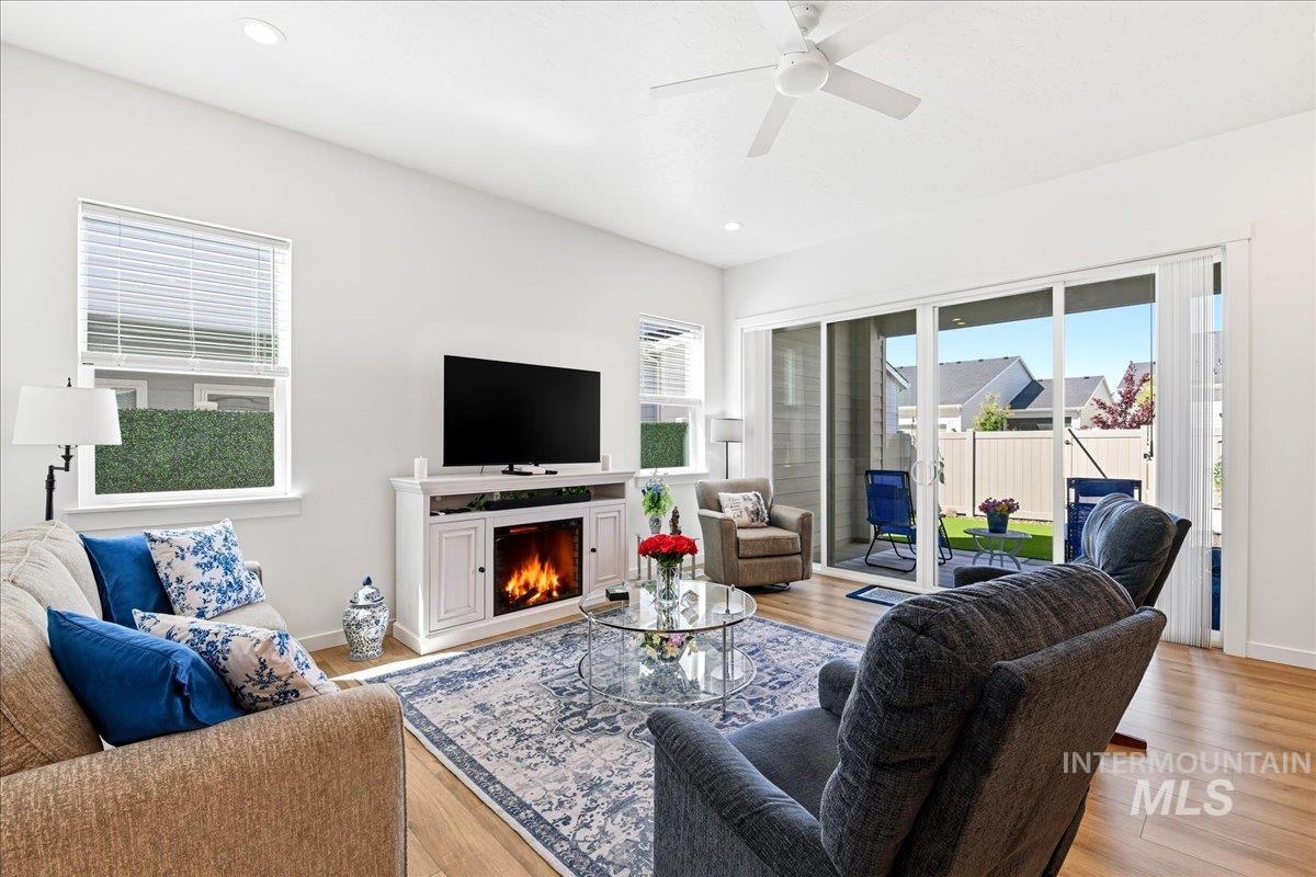 2161 N Leatherwood Ave, Star, Idaho 83669, 2 Bedrooms, 2 Bathrooms, Residential For Sale, Price $449,990,MLS 98984177