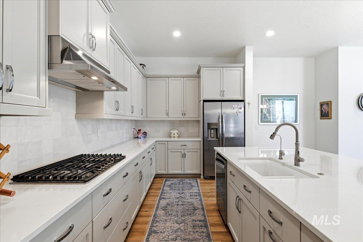 2161 N Leatherwood Ave, Star, Idaho 83669, 2 Bedrooms, 2 Bathrooms, Residential For Sale, Price $449,990,MLS 98984177