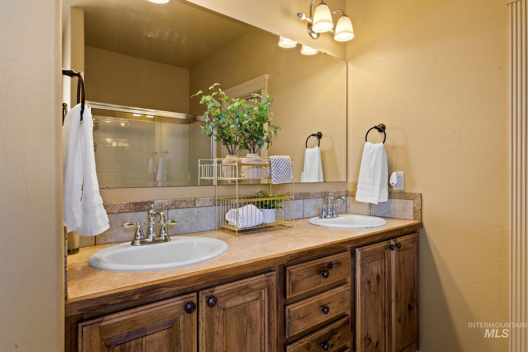 7898 S Rafael Way, Boise, Idaho 83709, 4 Bedrooms, 2.5 Bathrooms, Residential For Sale, Price $549,000, 98984179