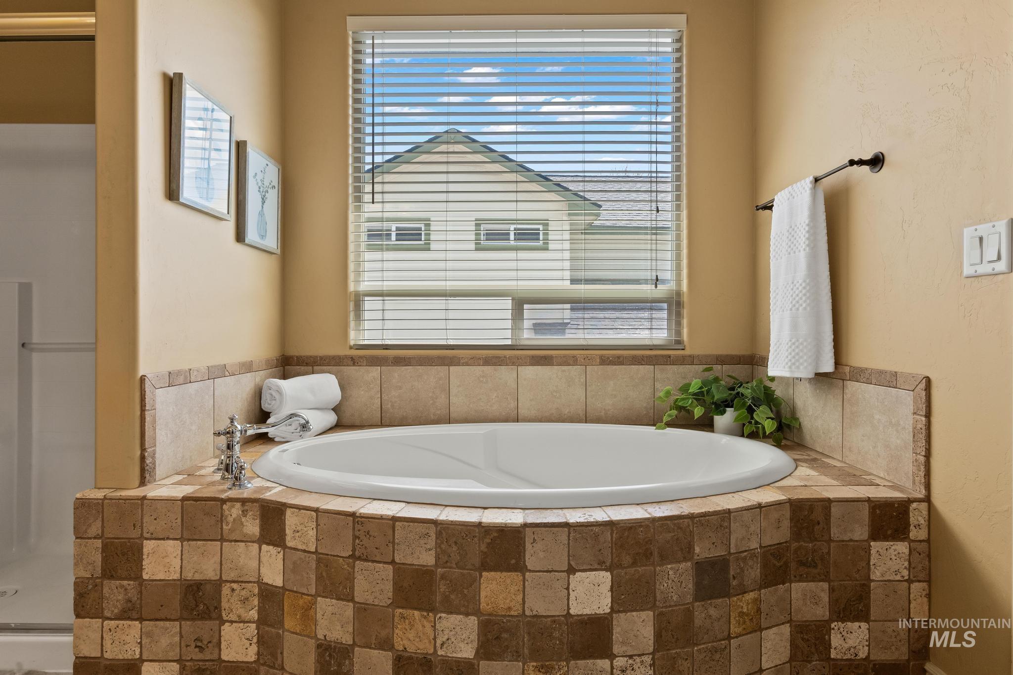 7898 S Rafael Way, Boise, Idaho 83709, 4 Bedrooms, 2.5 Bathrooms, Residential For Sale, Price $549,000, 98984179