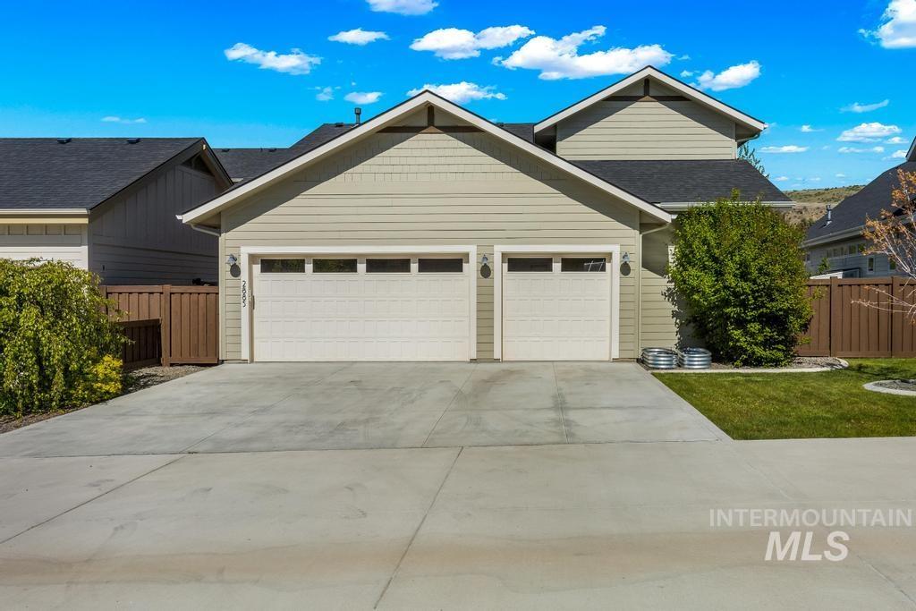 2885 W Hidden Springs Dr, Boise, Idaho 83714, 3 Bedrooms, 2.5 Bathrooms, Residential For Sale, Price $764,990,MLS 98984181