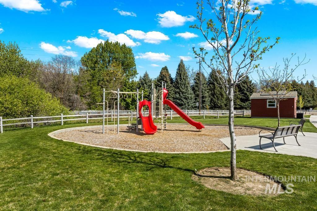 2885 W Hidden Springs Dr, Boise, Idaho 83714, 3 Bedrooms, 2.5 Bathrooms, Residential For Sale, Price $764,990,MLS 98984181