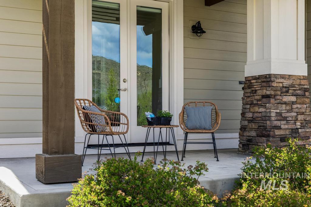 2885 W Hidden Springs Dr, Boise, Idaho 83714, 3 Bedrooms, 2.5 Bathrooms, Residential For Sale, Price $764,990,MLS 98984181