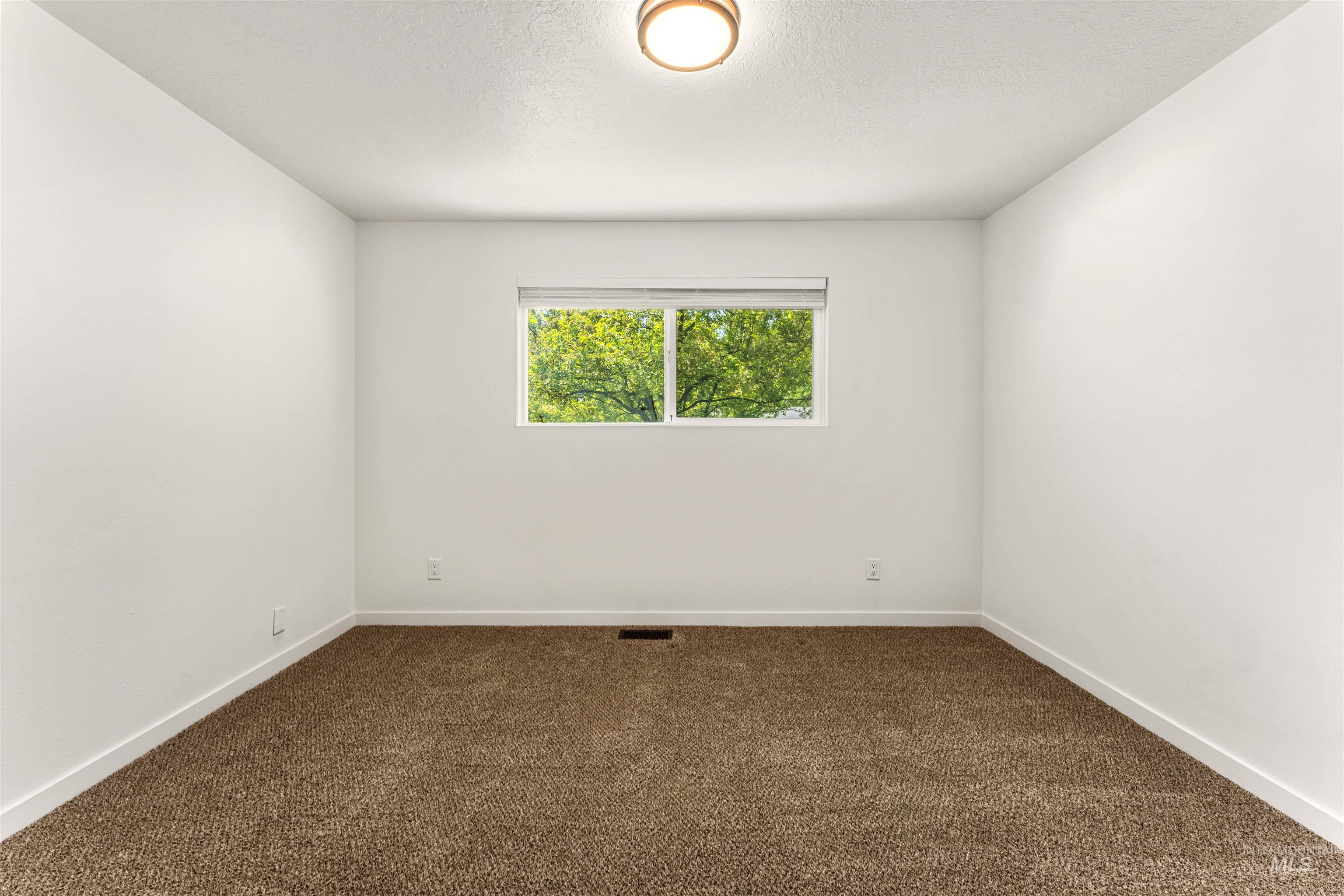 4700 N Jennifer St., Boise, Idaho 83704, 3 Bedrooms, 2 Bathrooms, Residential For Sale, Price $430,000, 98984183