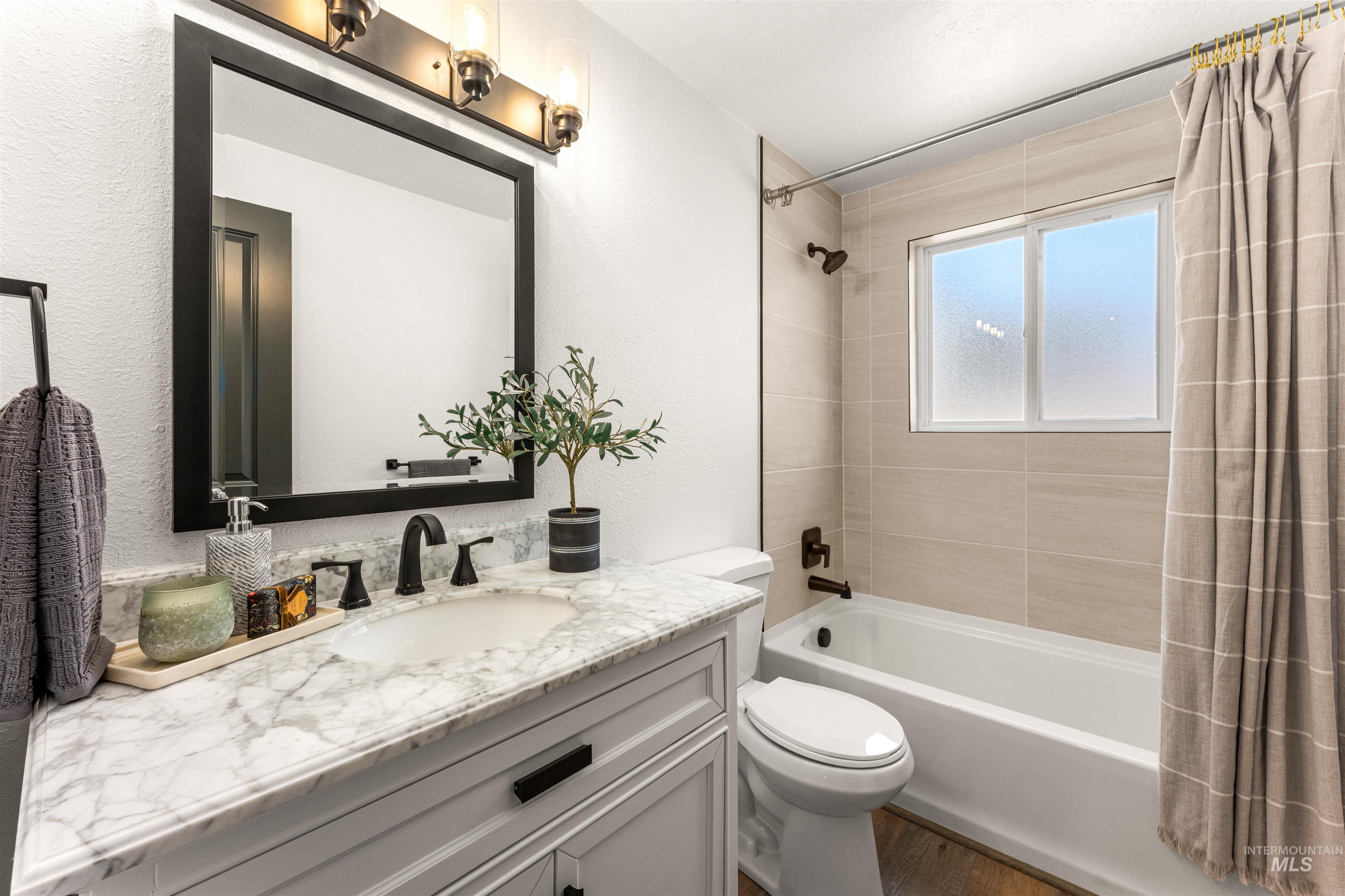 4700 N Jennifer St., Boise, Idaho 83704, 3 Bedrooms, 2 Bathrooms, Residential For Sale, Price $430,000, 98984183