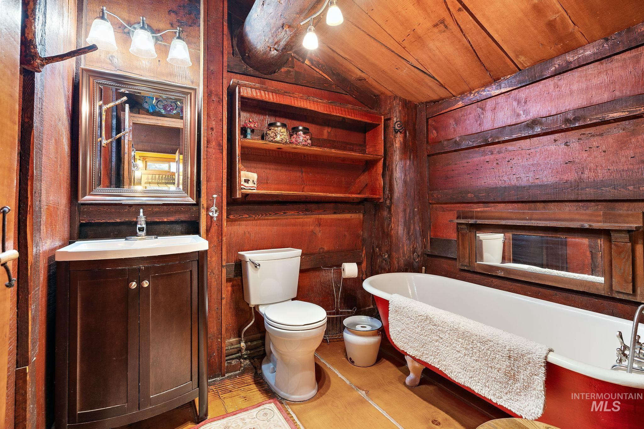 32 Leprechaun Ln, Boise, Idaho 83716, 3 Bedrooms, 3 Bathrooms, Residential For Sale, Price $550,000, 98984187