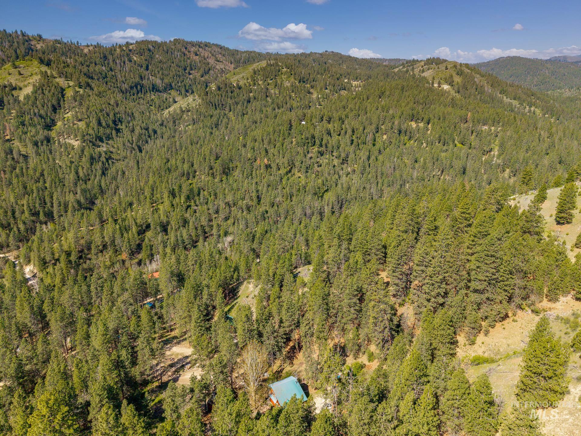 32 Leprechaun Ln, Boise, Idaho 83716, 3 Bedrooms, 3 Bathrooms, Residential For Sale, Price $550,000, 98984187