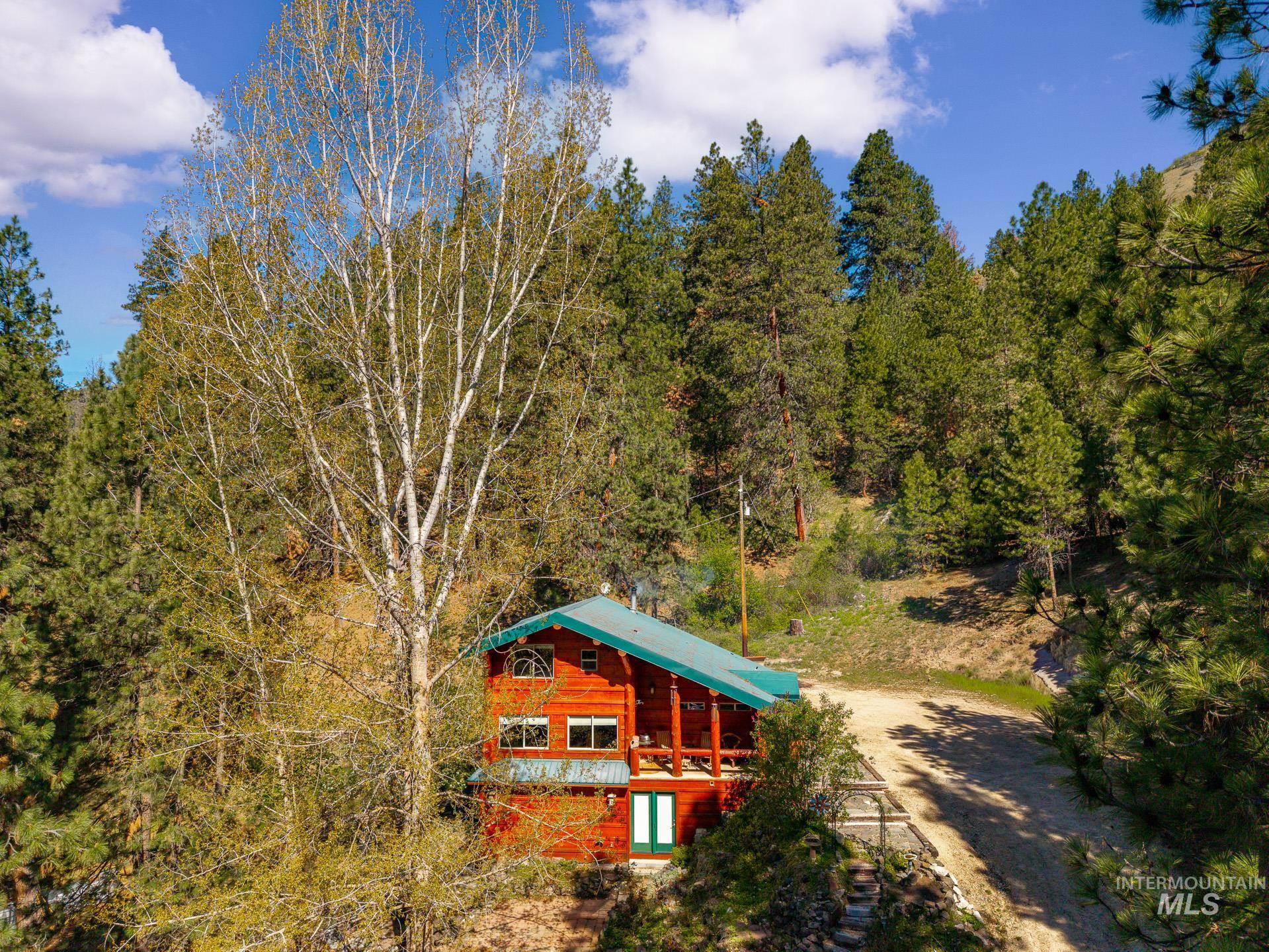 32 Leprechaun Ln, Boise, Idaho 83716, 3 Bedrooms, 3 Bathrooms, Residential For Sale, Price $550,000, 98984187