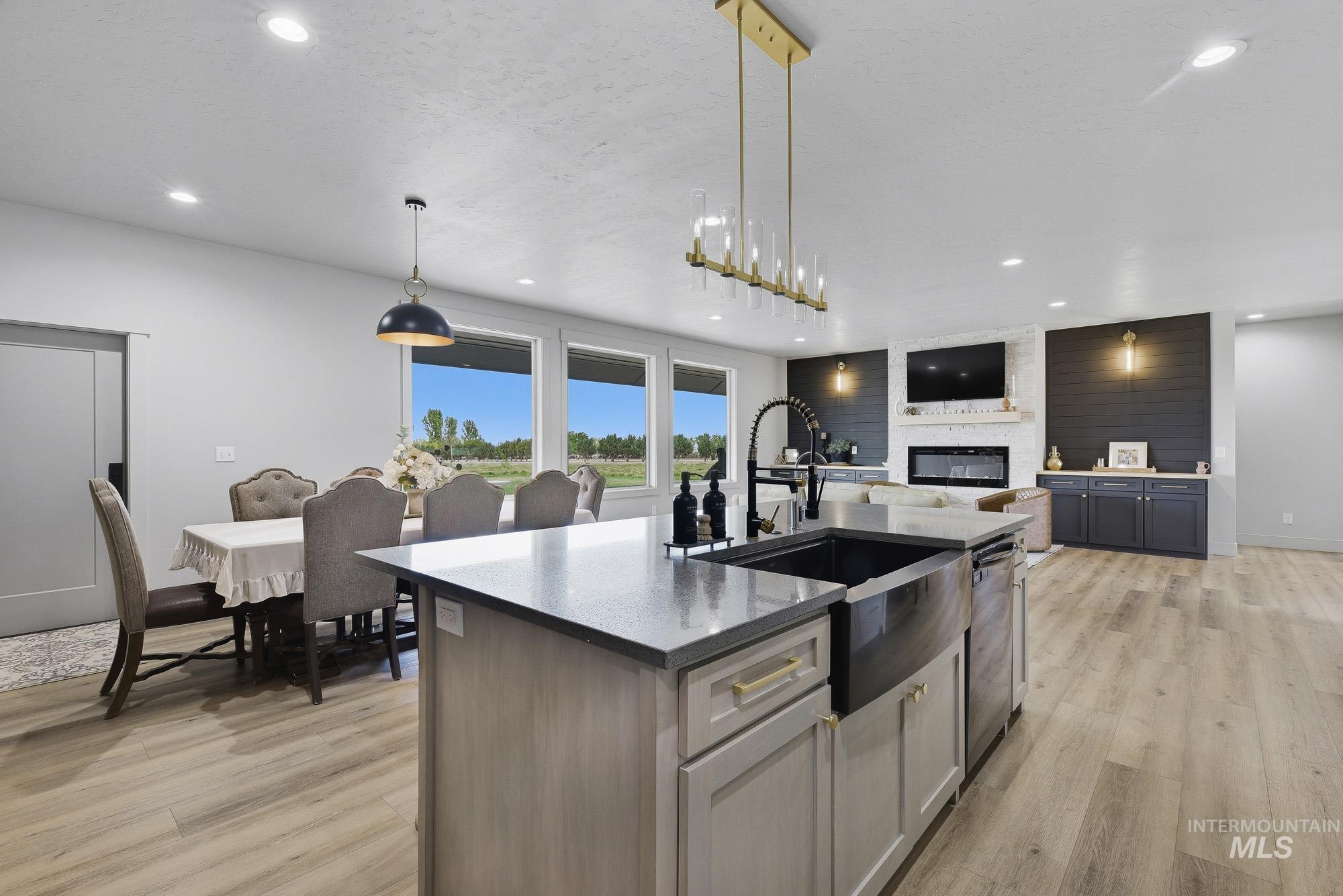 6335 Johnstone Rd, Homedale, Idaho 83628, 4 Bedrooms, 3.5 Bathrooms, Residential For Sale, Price $935,000, 98984188