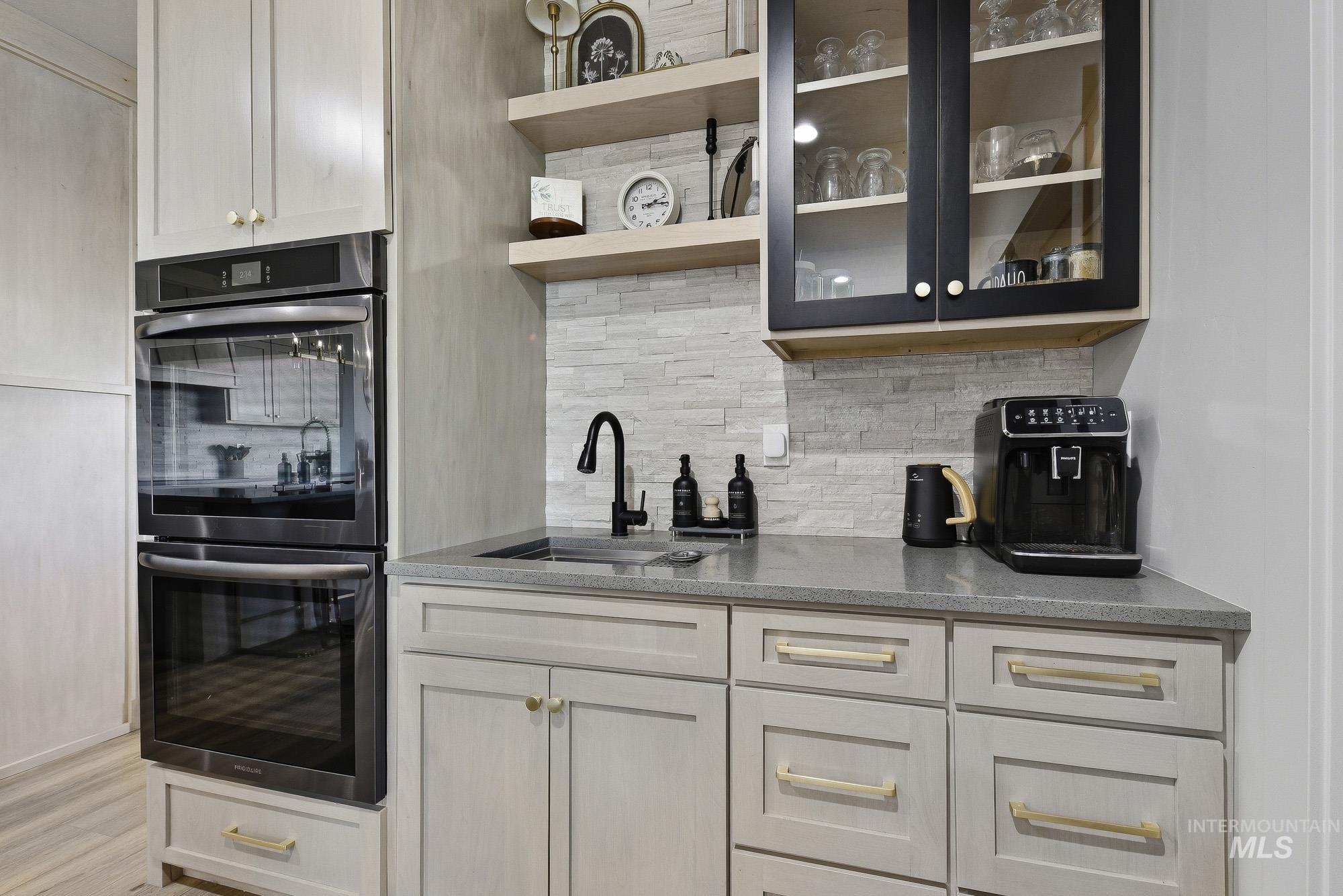 6335 Johnstone Rd, Homedale, Idaho 83628, 4 Bedrooms, 3.5 Bathrooms, Residential For Sale, Price $935,000, 98984188