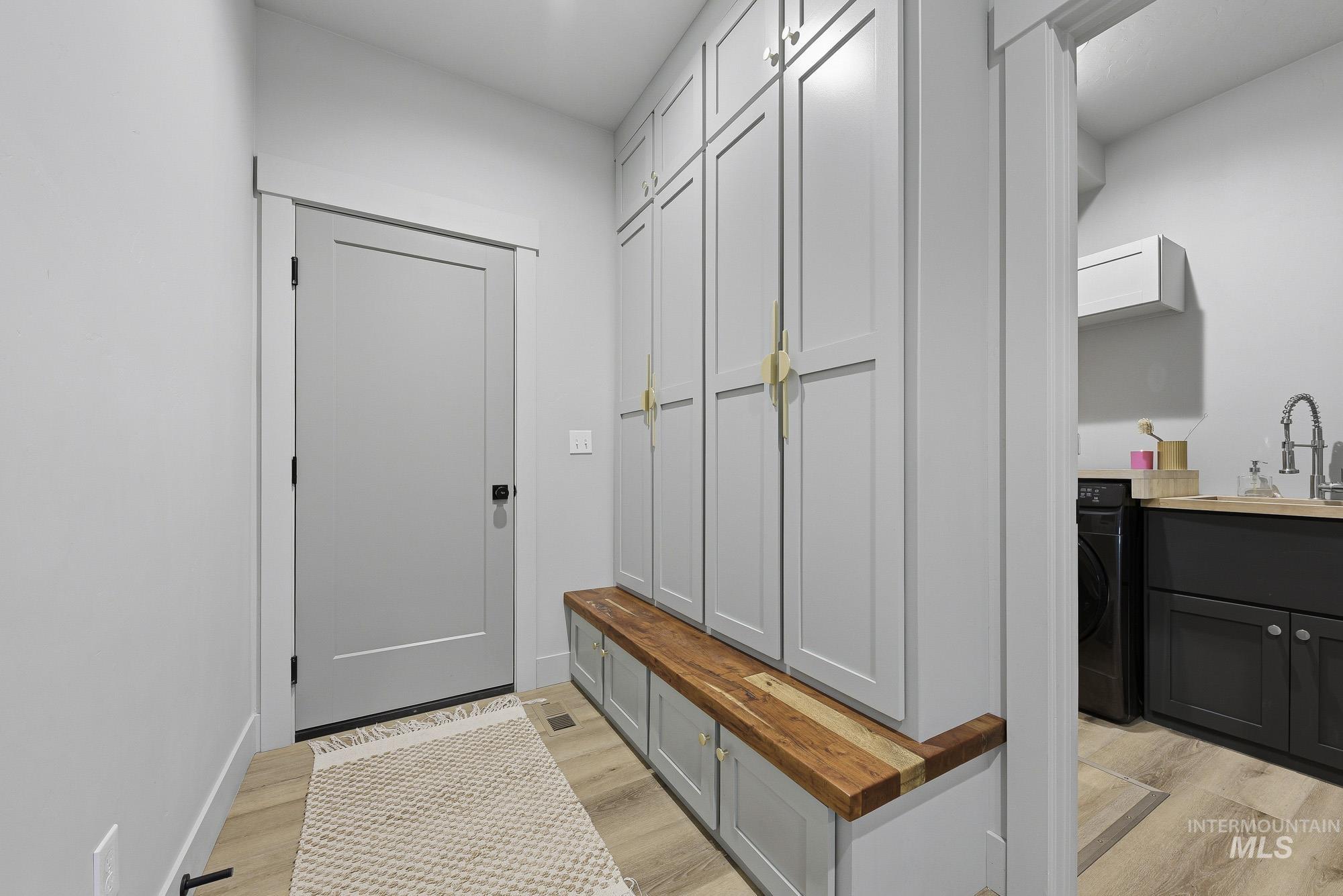 6335 Johnstone Rd, Homedale, Idaho 83628, 4 Bedrooms, 3.5 Bathrooms, Residential For Sale, Price $935,000, 98984188