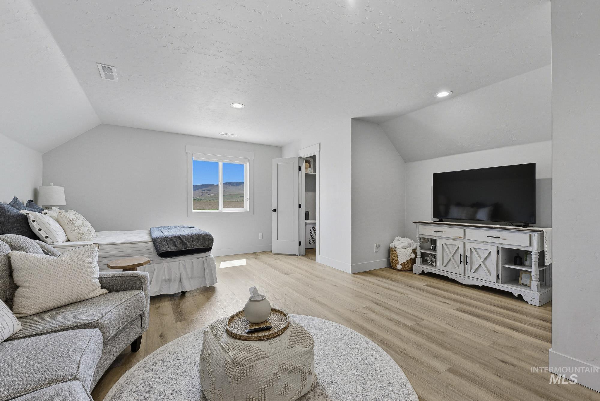 6335 Johnstone Rd, Homedale, Idaho 83628, 4 Bedrooms, 3.5 Bathrooms, Residential For Sale, Price $935,000, 98984188