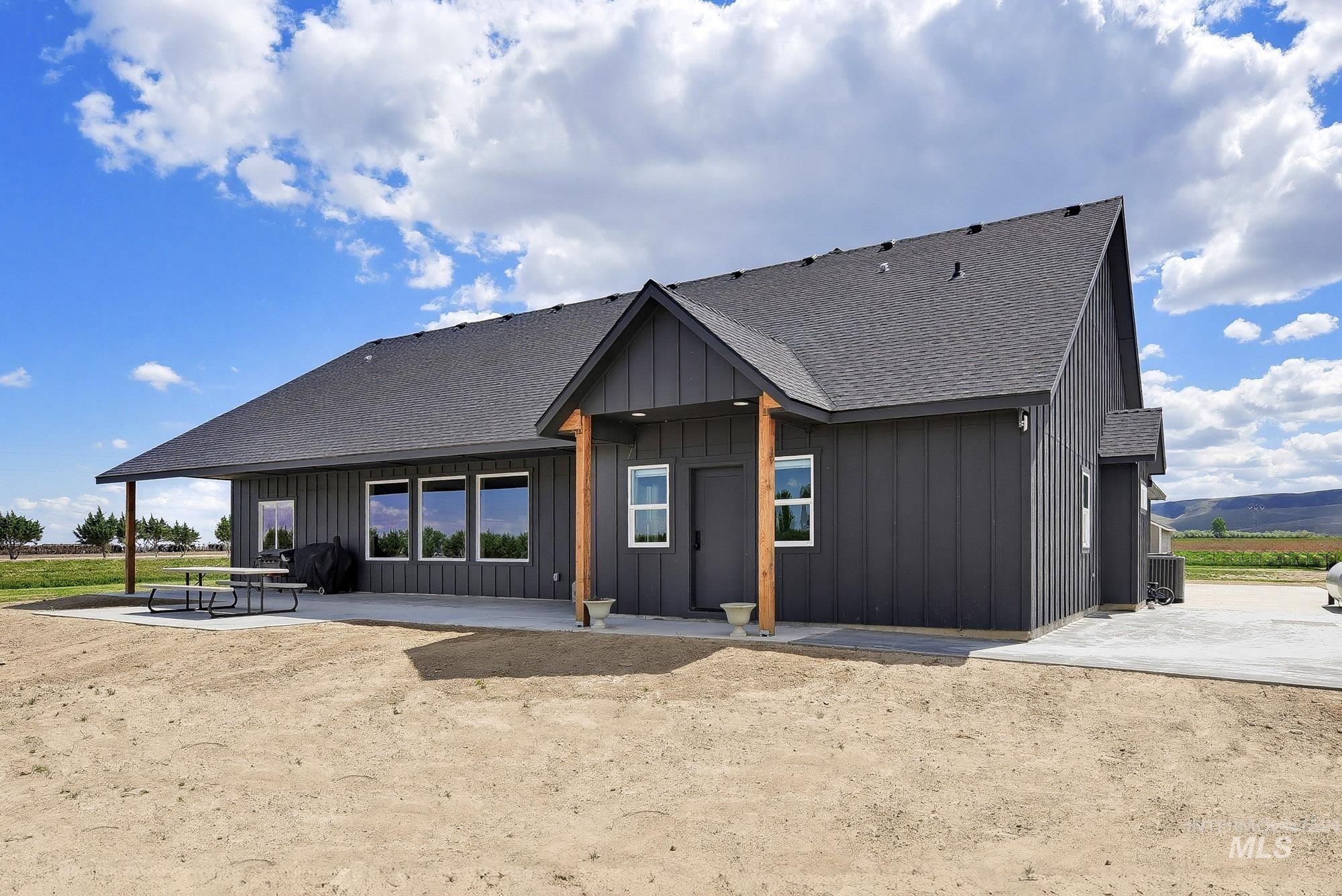 6335 Johnstone Rd, Homedale, Idaho 83628, 4 Bedrooms, 3.5 Bathrooms, Residential For Sale, Price $935,000, 98984188