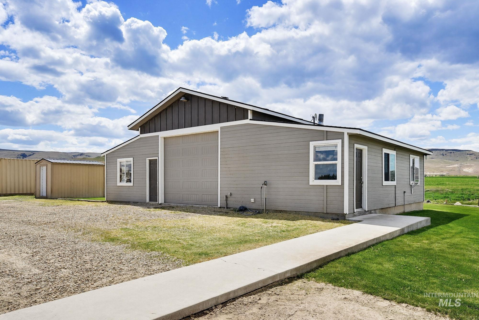 6335 Johnstone Rd, Homedale, Idaho 83628, 4 Bedrooms, 3.5 Bathrooms, Residential For Sale, Price $935,000, 98984188