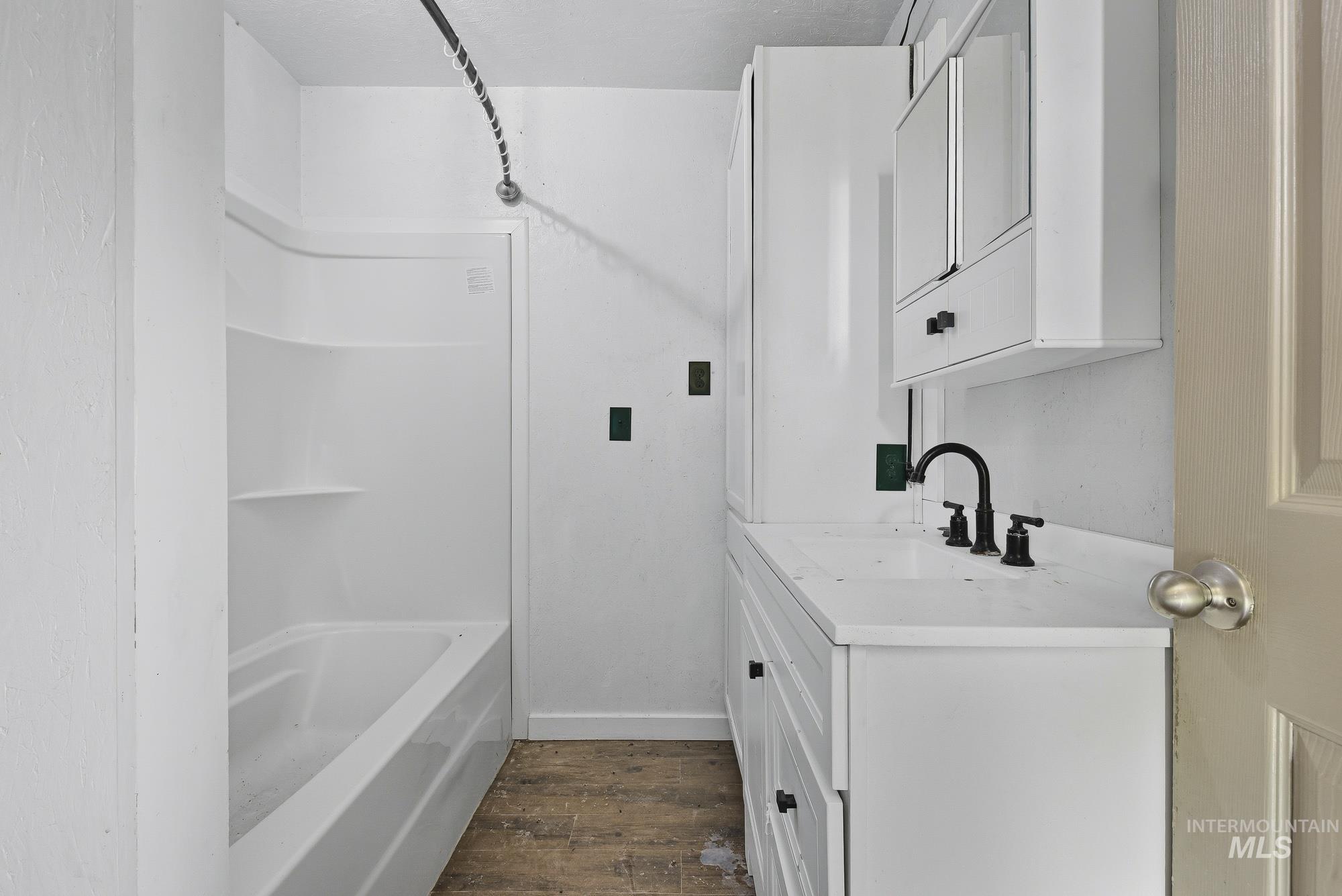 6335 Johnstone Rd, Homedale, Idaho 83628, 4 Bedrooms, 3.5 Bathrooms, Residential For Sale, Price $935,000, 98984188