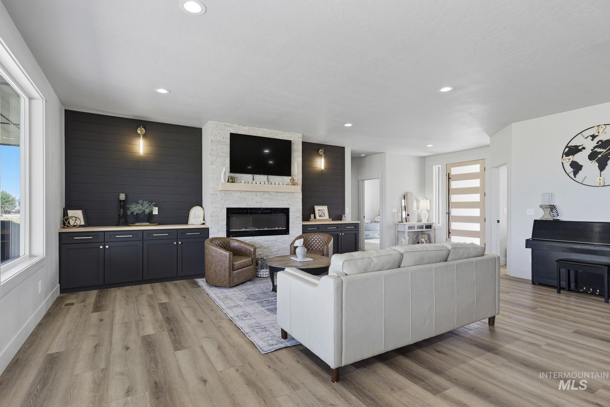 6335 Johnstone Rd, Homedale, Idaho 83628, 4 Bedrooms, 3.5 Bathrooms, Residential For Sale, Price $935,000, 98984188