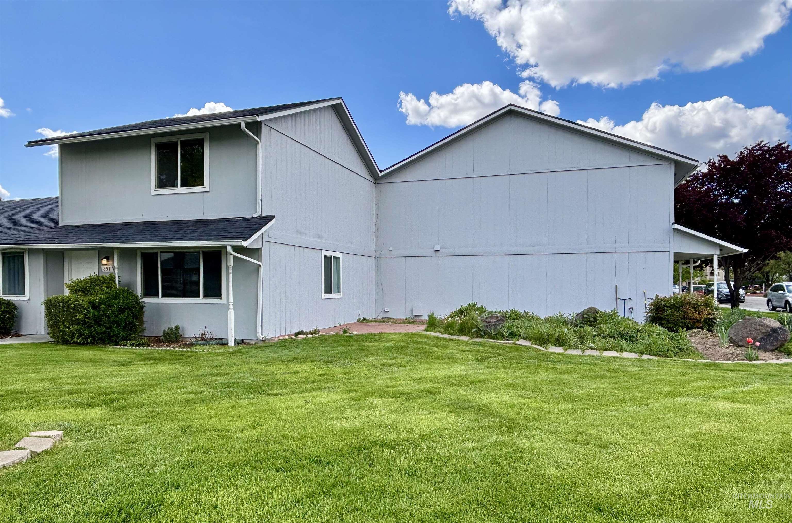 851 N Benjamin Lane, Boise, Idaho 83704-8342, 2 Bedrooms, 1 Bathroom, Residential For Sale, Price $279,900, 98984193