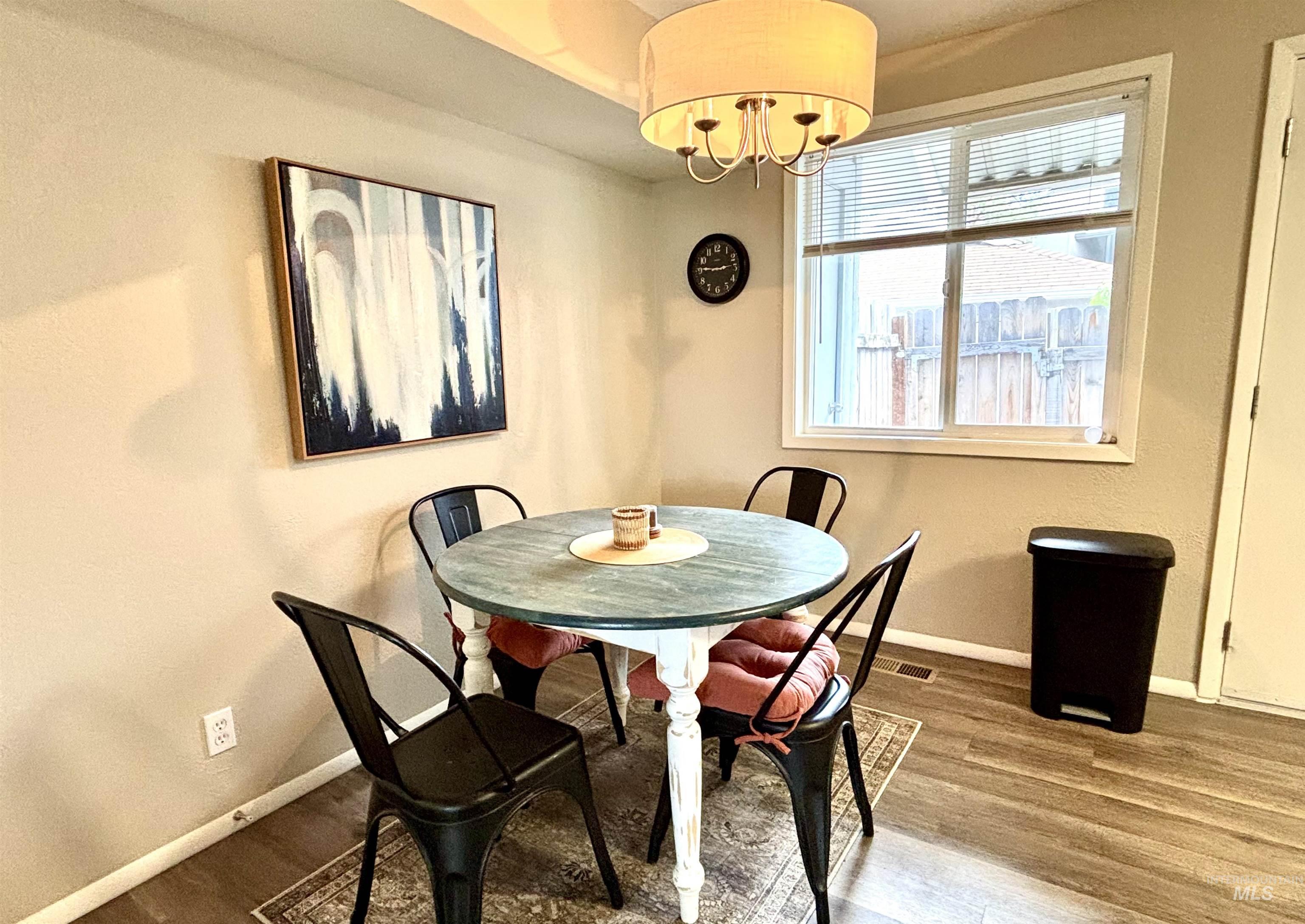 851 N Benjamin Lane, Boise, Idaho 83704-8342, 2 Bedrooms, 1 Bathroom, Residential For Sale, Price $279,900, 98984193