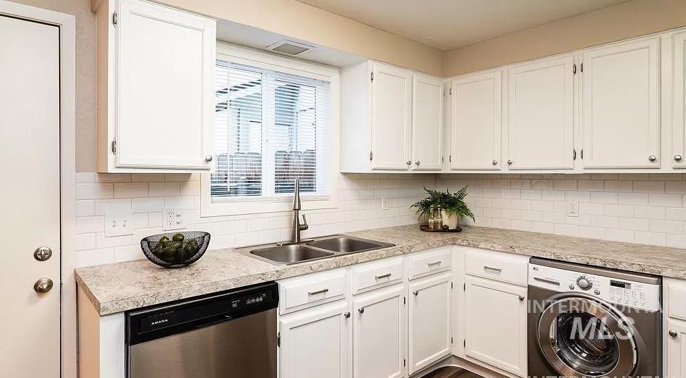 851 N Benjamin Lane, Boise, Idaho 83704-8342, 2 Bedrooms, 1 Bathroom, Residential For Sale, Price $279,900, 98984193