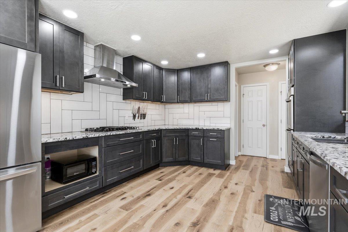 498 E W Moskee St, Meridian, Idaho 83646, 6 Bedrooms, 2.5 Bathrooms, Residential For Sale, Price $675,000, 98984196