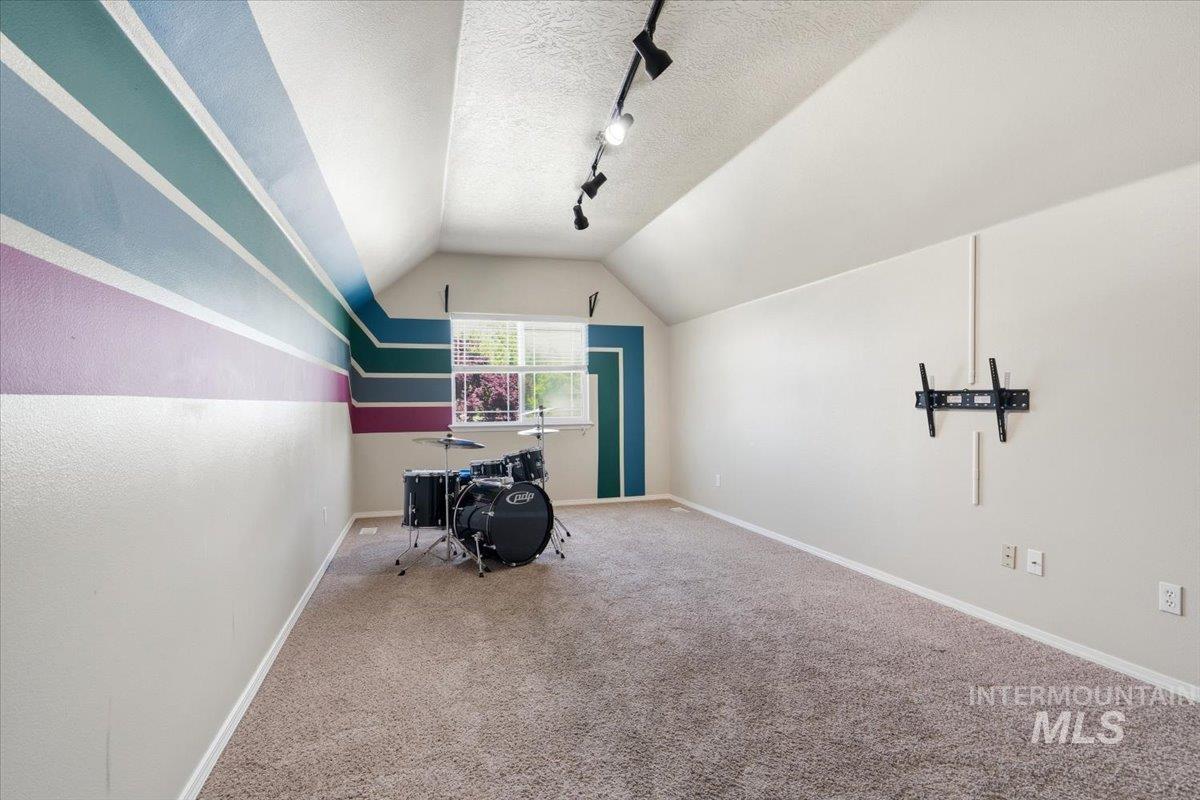 498 E W Moskee St, Meridian, Idaho 83646, 6 Bedrooms, 2.5 Bathrooms, Residential For Sale, Price $675,000, 98984196