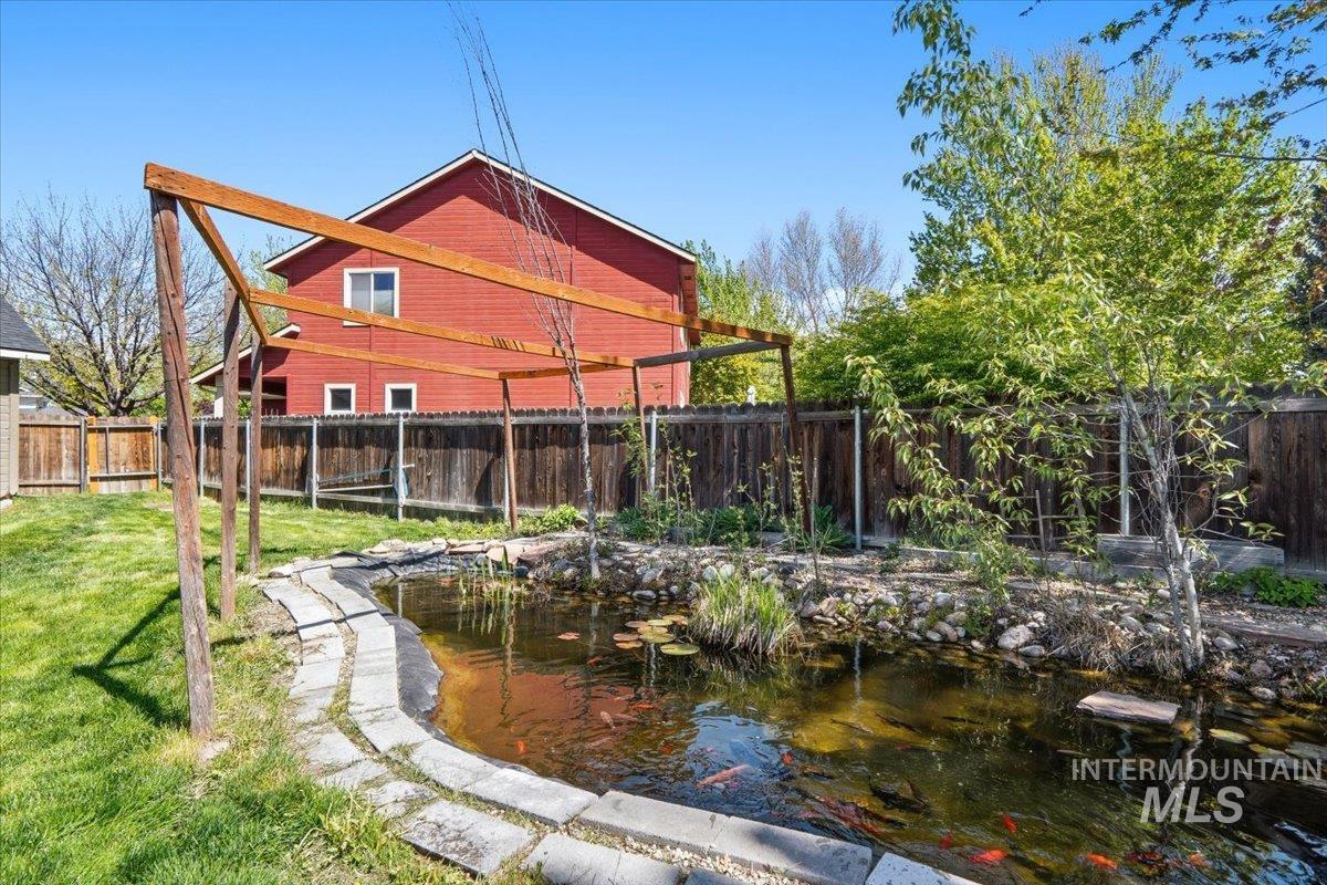 498 E W Moskee St, Meridian, Idaho 83646, 6 Bedrooms, 2.5 Bathrooms, Residential For Sale, Price $675,000, 98984196