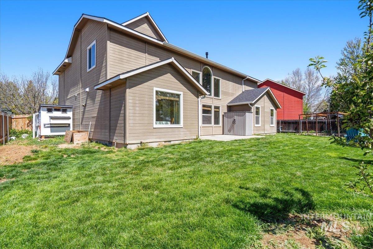 498 E W Moskee St, Meridian, Idaho 83646, 6 Bedrooms, 2.5 Bathrooms, Residential For Sale, Price $675,000, 98984196