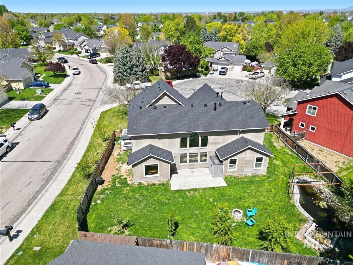 498 E W Moskee St, Meridian, Idaho 83646, 6 Bedrooms, 2.5 Bathrooms, Residential For Sale, Price $675,000, 98984196