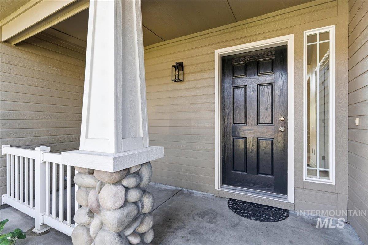 498 E W Moskee St, Meridian, Idaho 83646, 6 Bedrooms, 2.5 Bathrooms, Residential For Sale, Price $675,000, 98984196