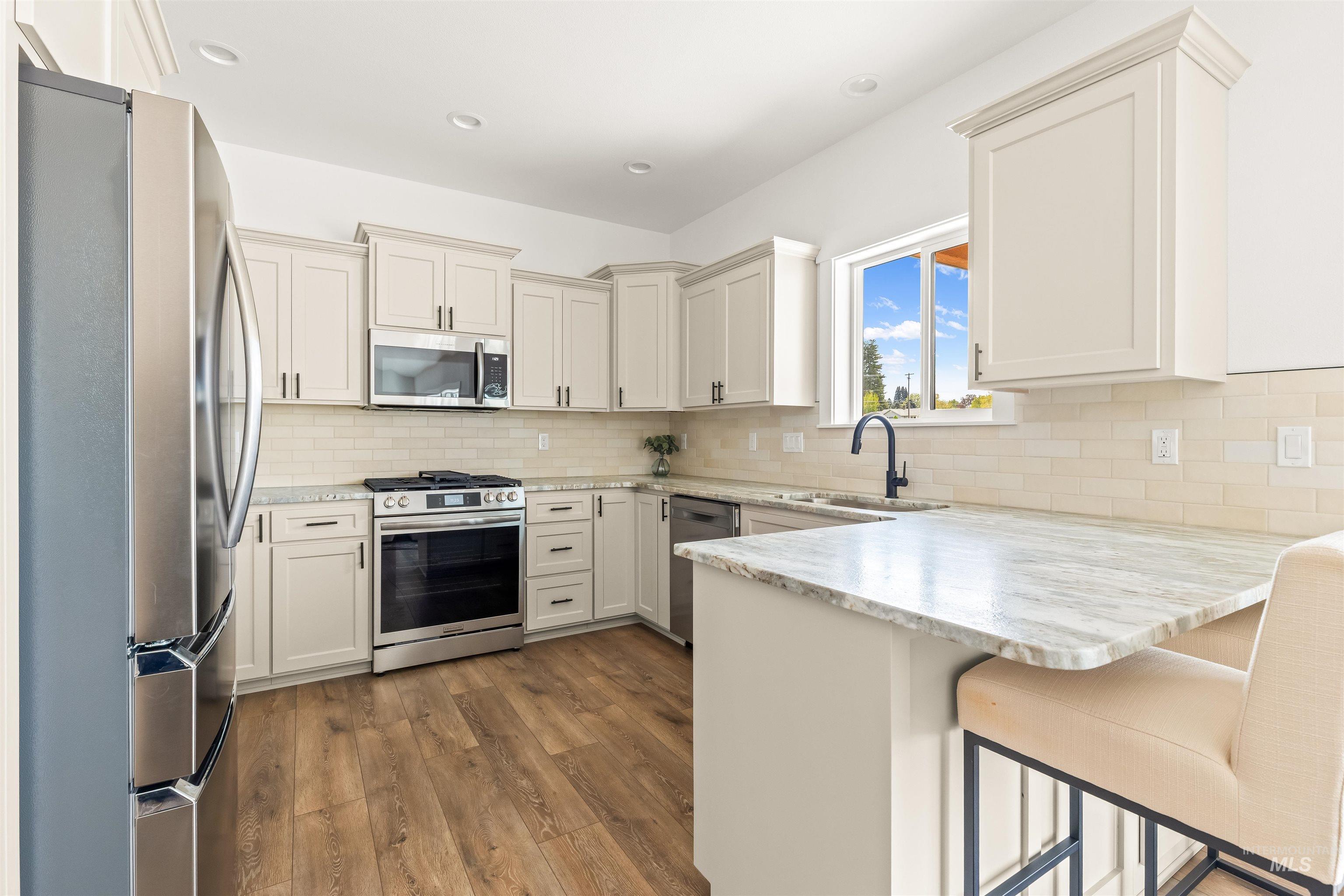 346 Park Drive, Lewiston, Idaho 83501, 3 Bedrooms, 2 Bathrooms, Residential For Sale, Price $519,000, 98984197