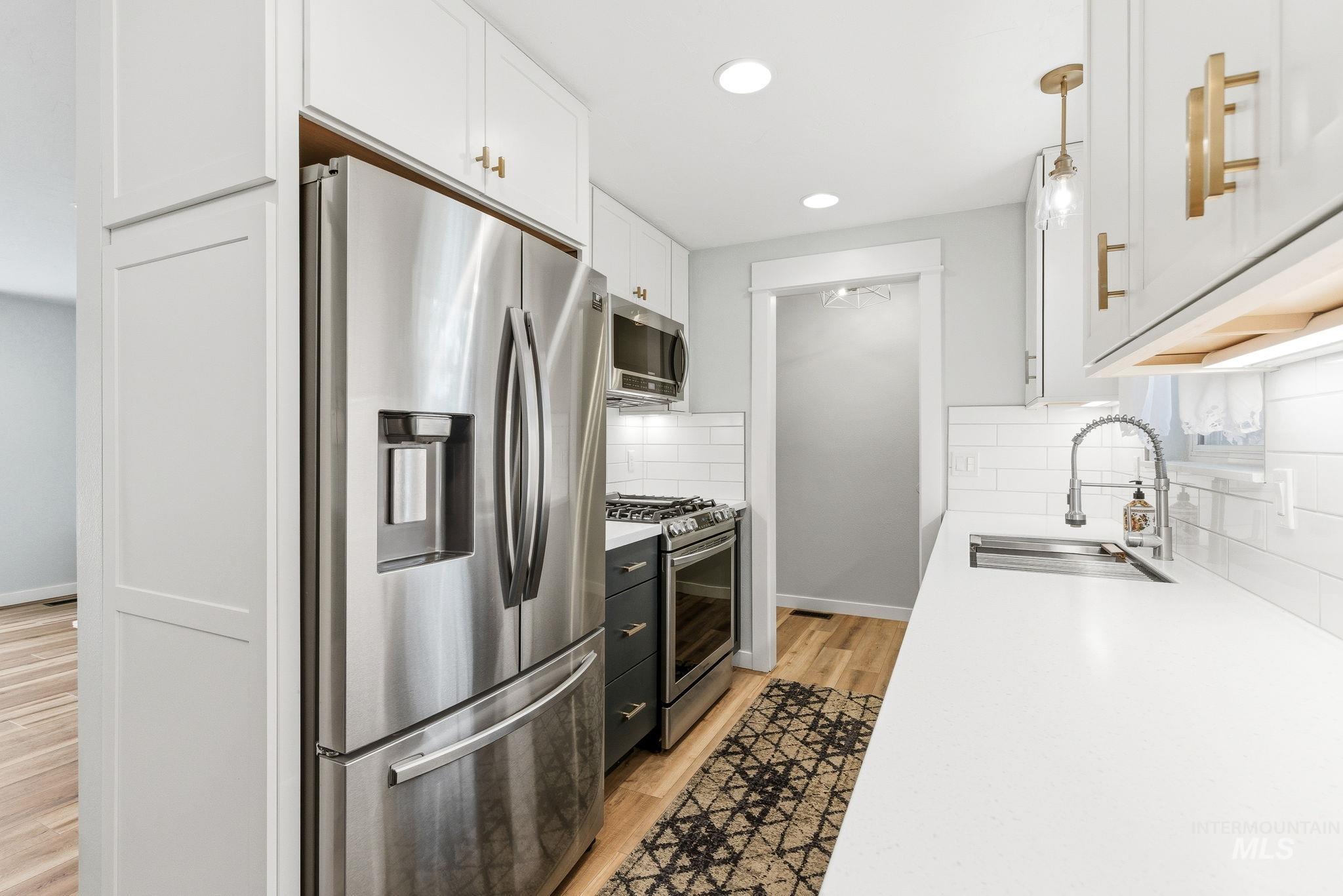 8003 W Hummel, Boise, Idaho 83709-1754, 3 Bedrooms, 2 Bathrooms, Residential For Sale, Price $474,900, 98984198