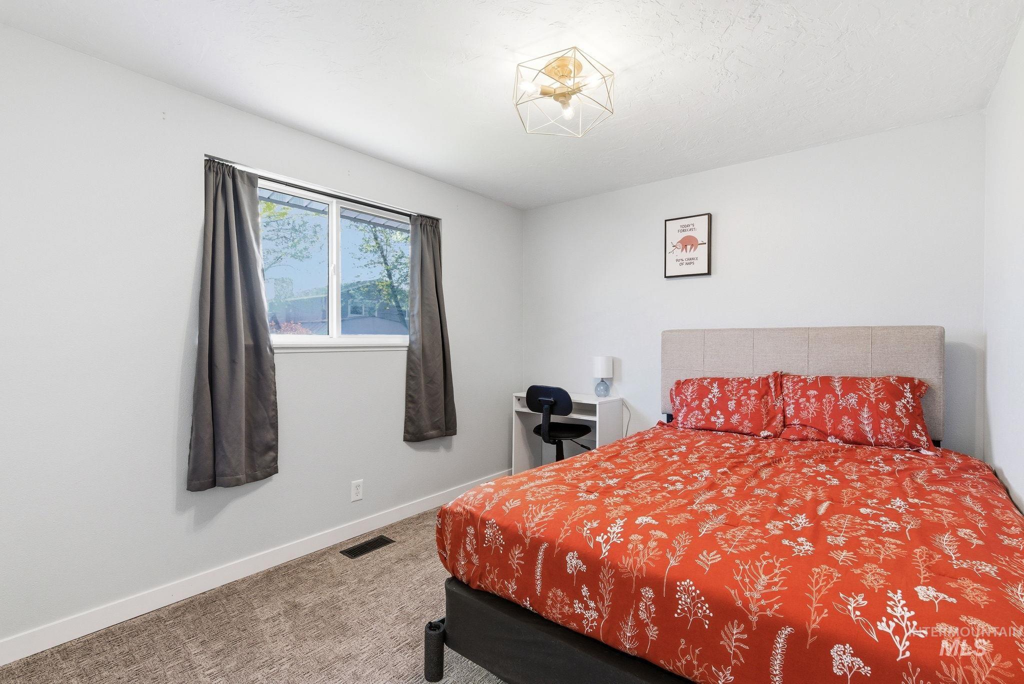 8003 W Hummel, Boise, Idaho 83709-1754, 3 Bedrooms, 2 Bathrooms, Residential For Sale, Price $474,900, 98984198